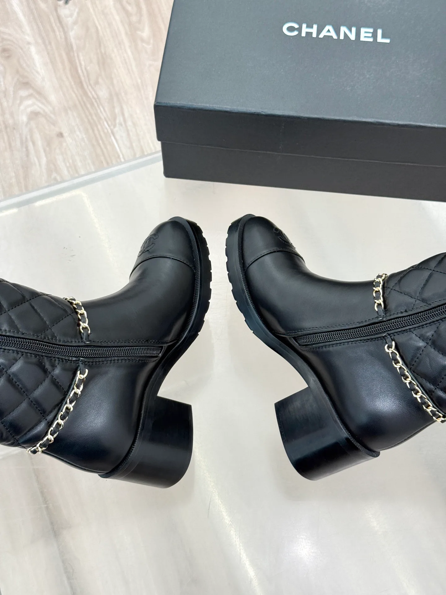 Сапоги Женские Chanel 18737263
