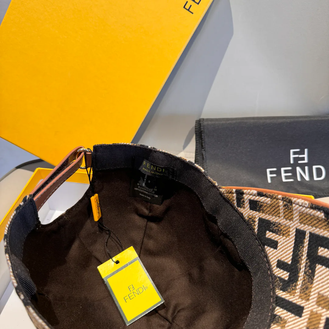 Головные Уборы Fendi 18105231