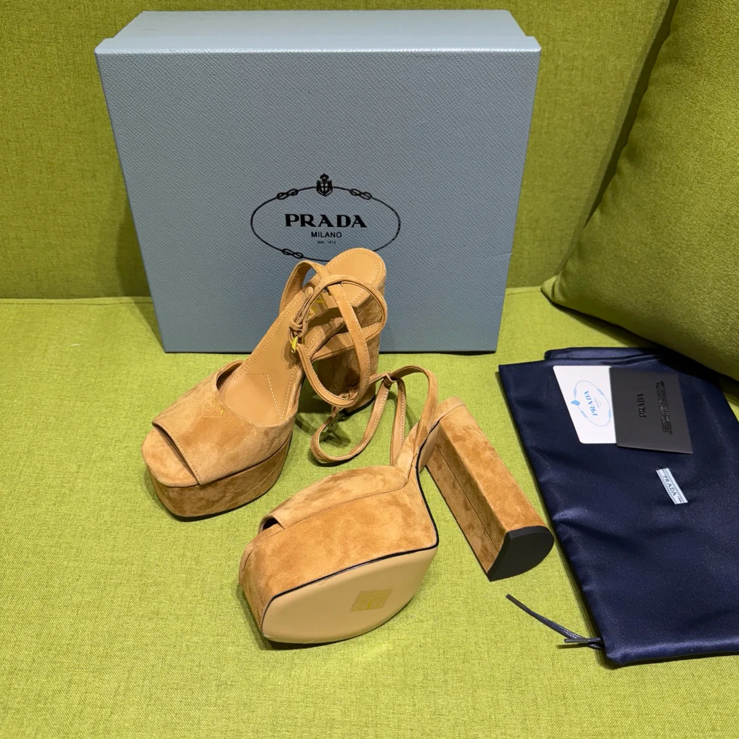 Босоножки Женские Prada 10481125