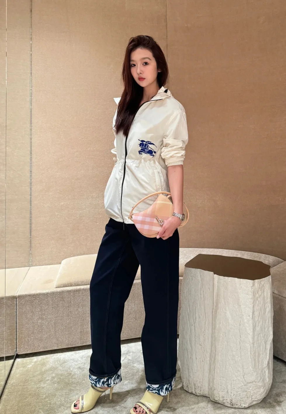 Куртки И Пуховики Женские Burberry 28887