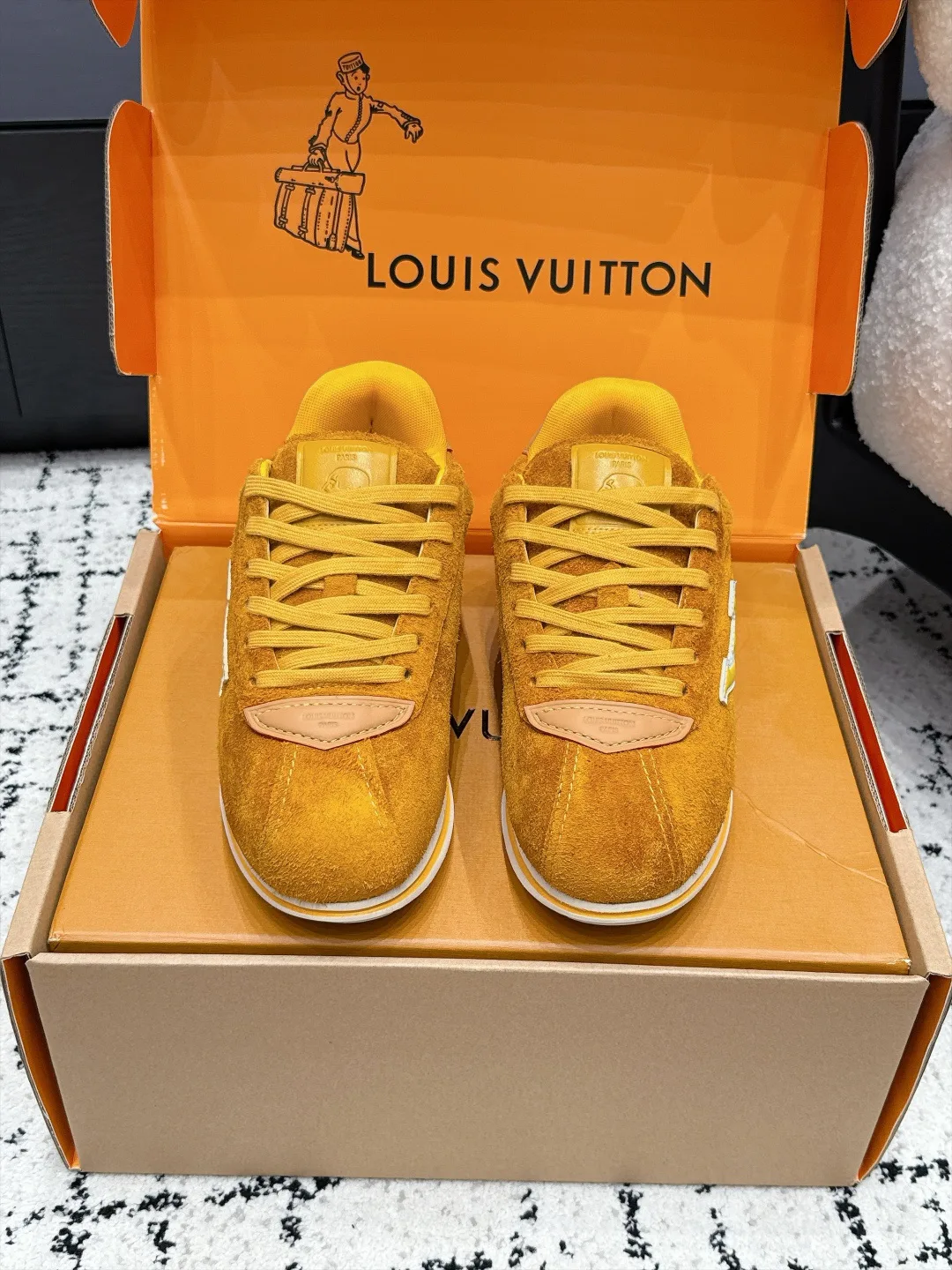 Кроссовки Женские Louis Vuitton 18406463