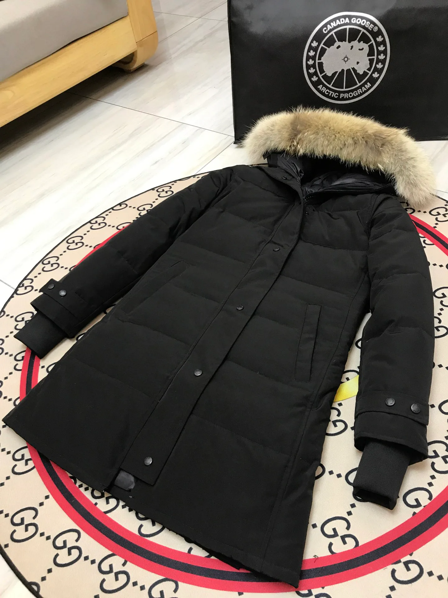 Куртки И Пуховики Женские Canada Goose 6556258