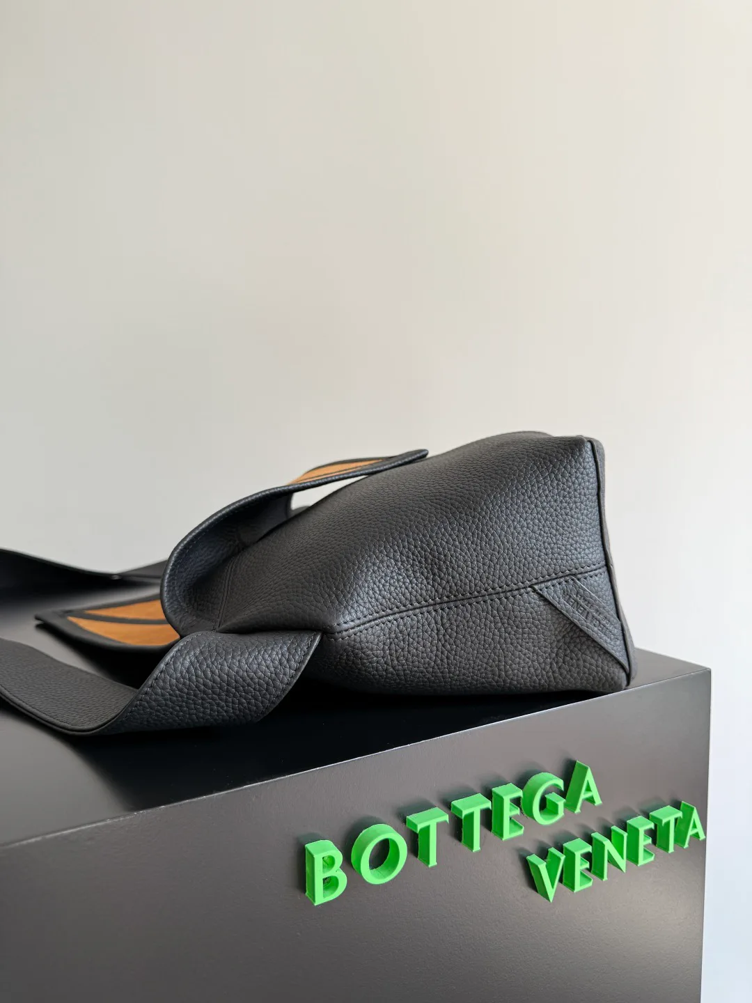 Сумки На Ремне Женские Bottega Veneta 595573