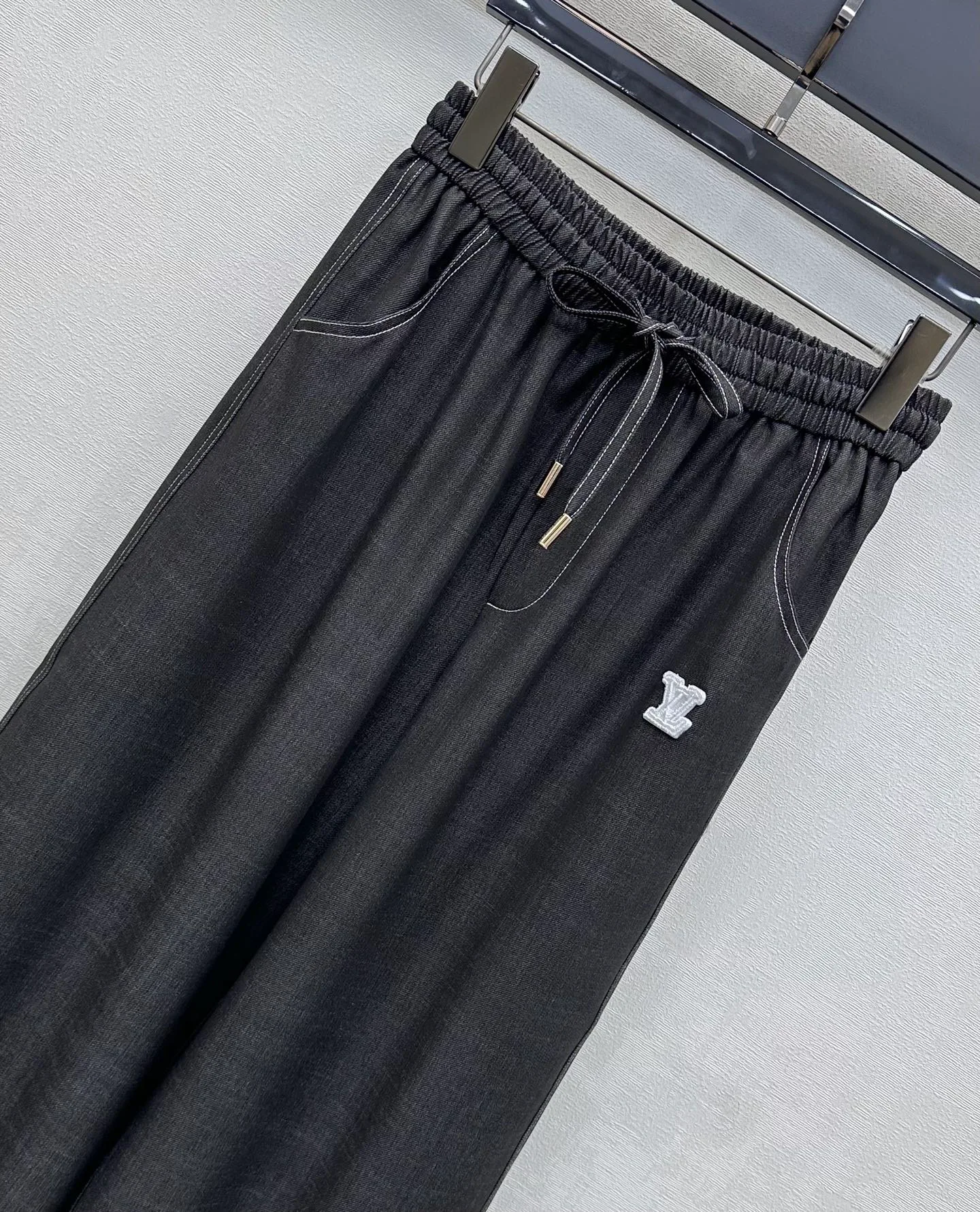 Брюки Женские Louis Vuitton 11673856