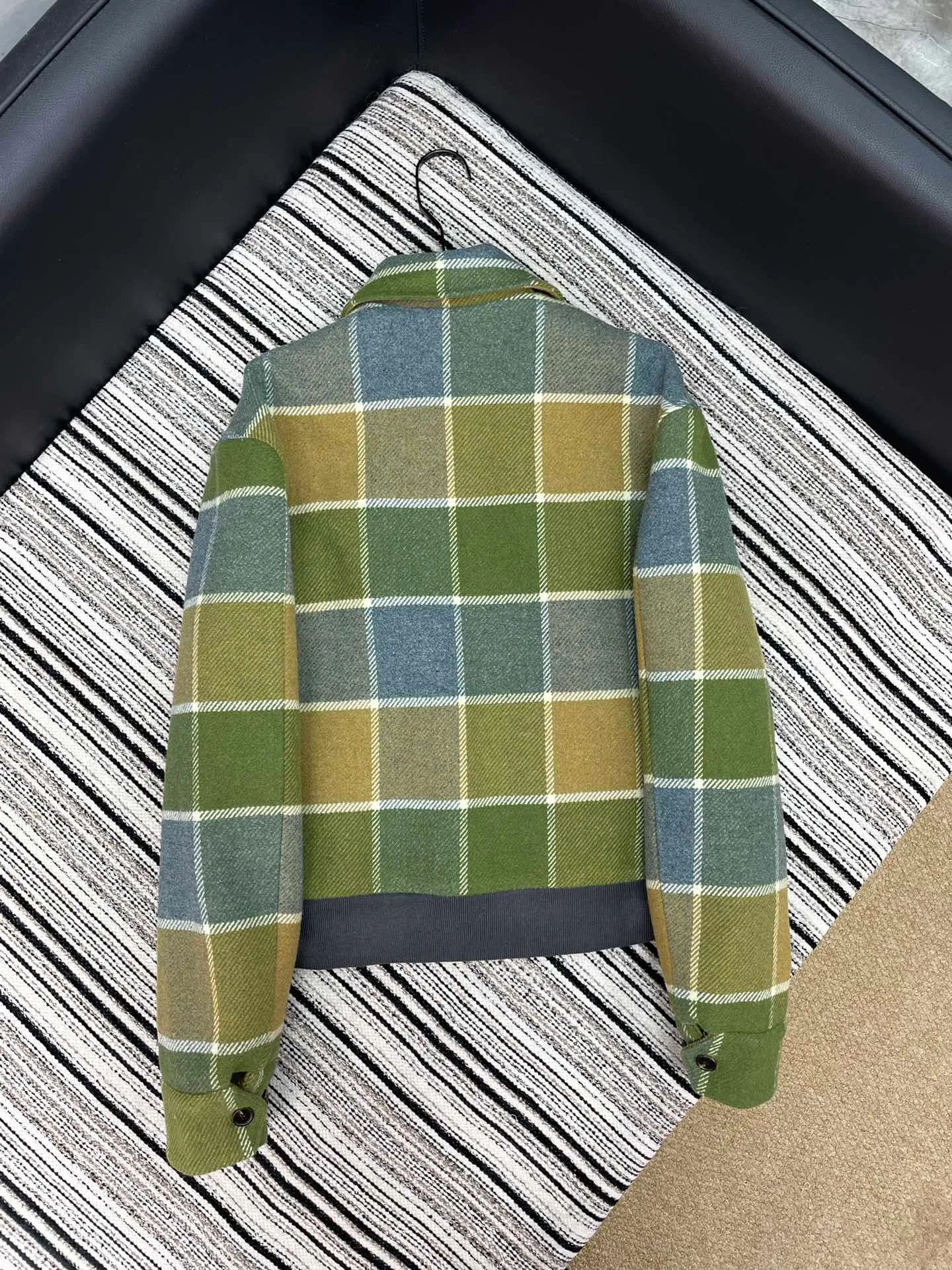 Куртки И Пуховики Женские Miu Miu 1093405