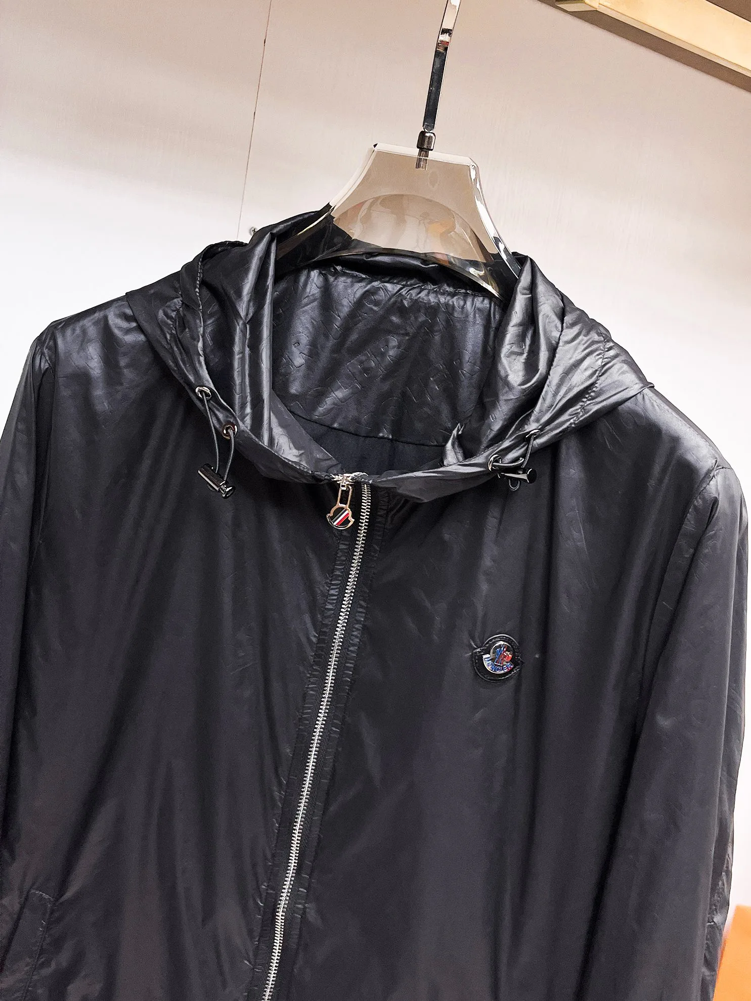 Куртки И Пуховики Мужские Moncler 18197236