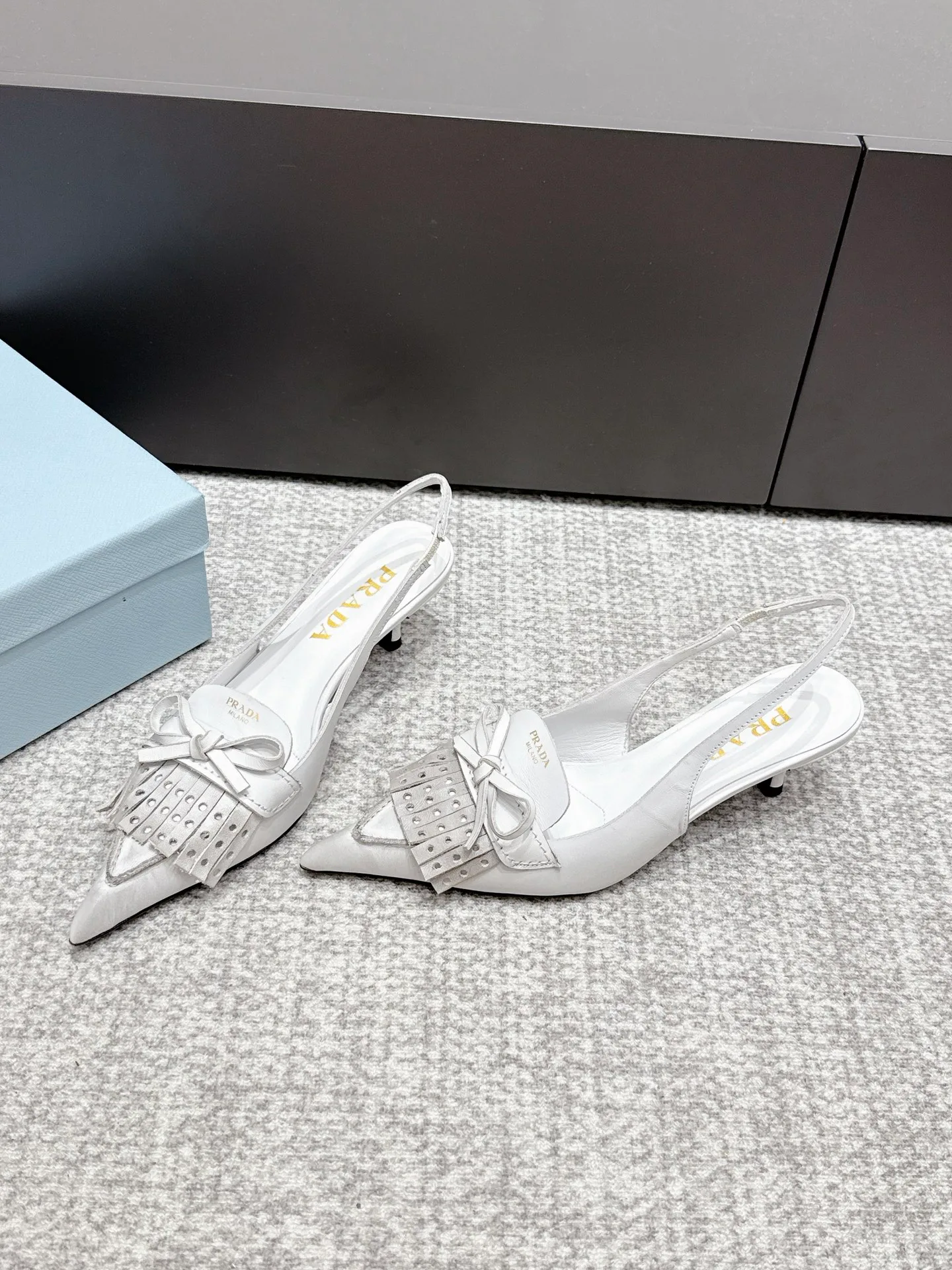 Туфли Женские Prada 13540594