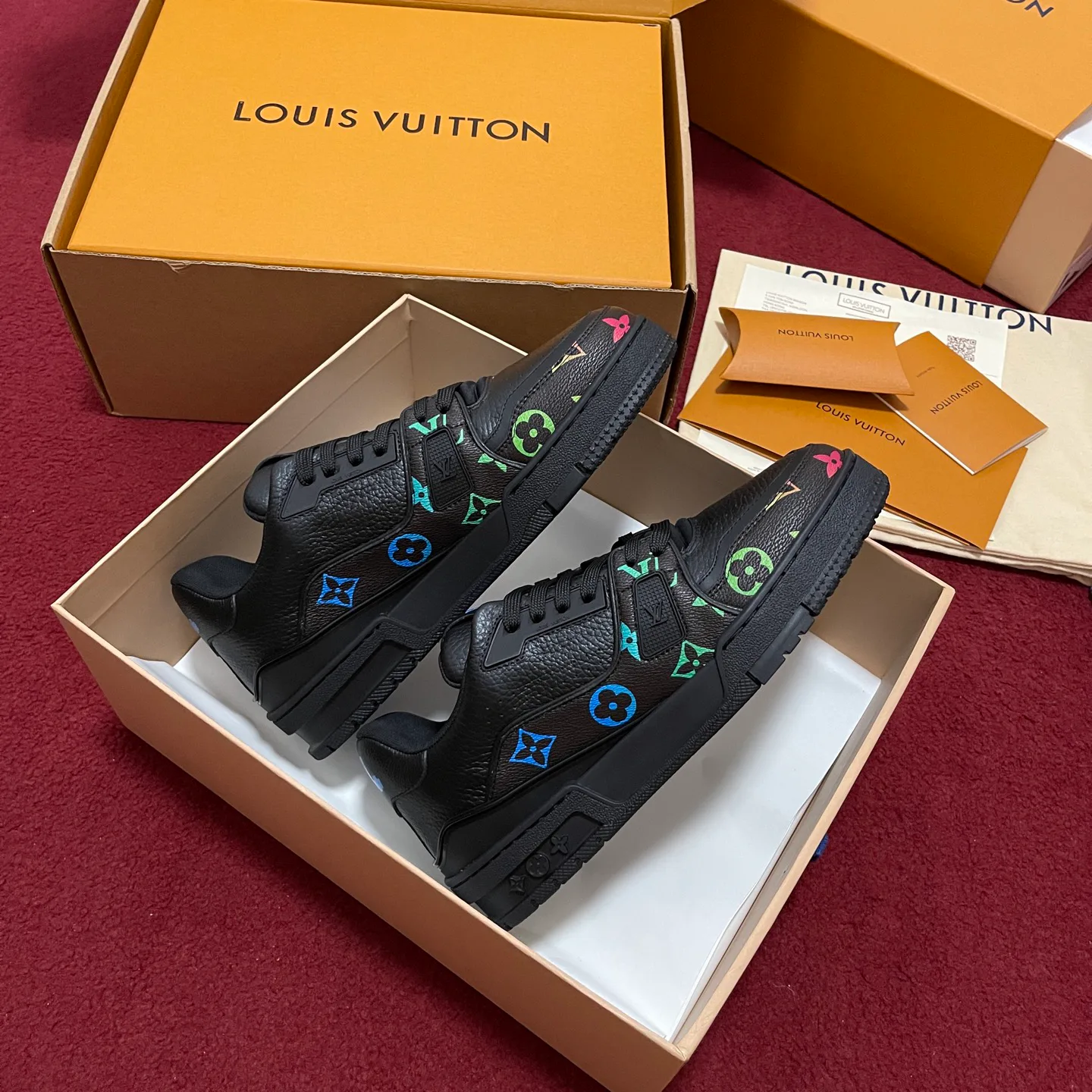 Кроссовки Женские Louis Vuitton 33716