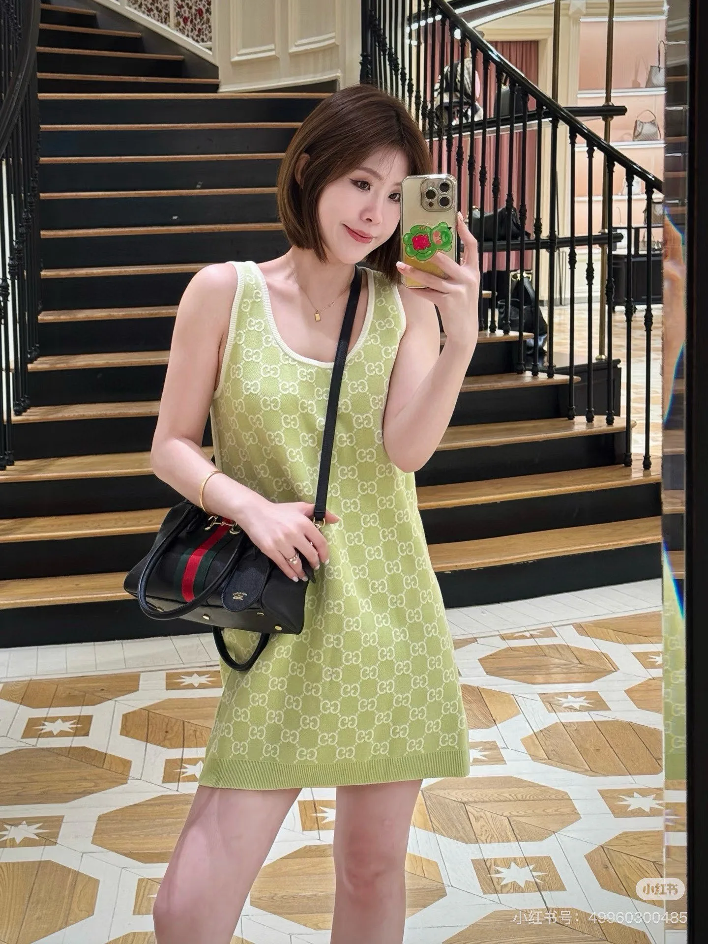 Платья Женские Gucci 11505200