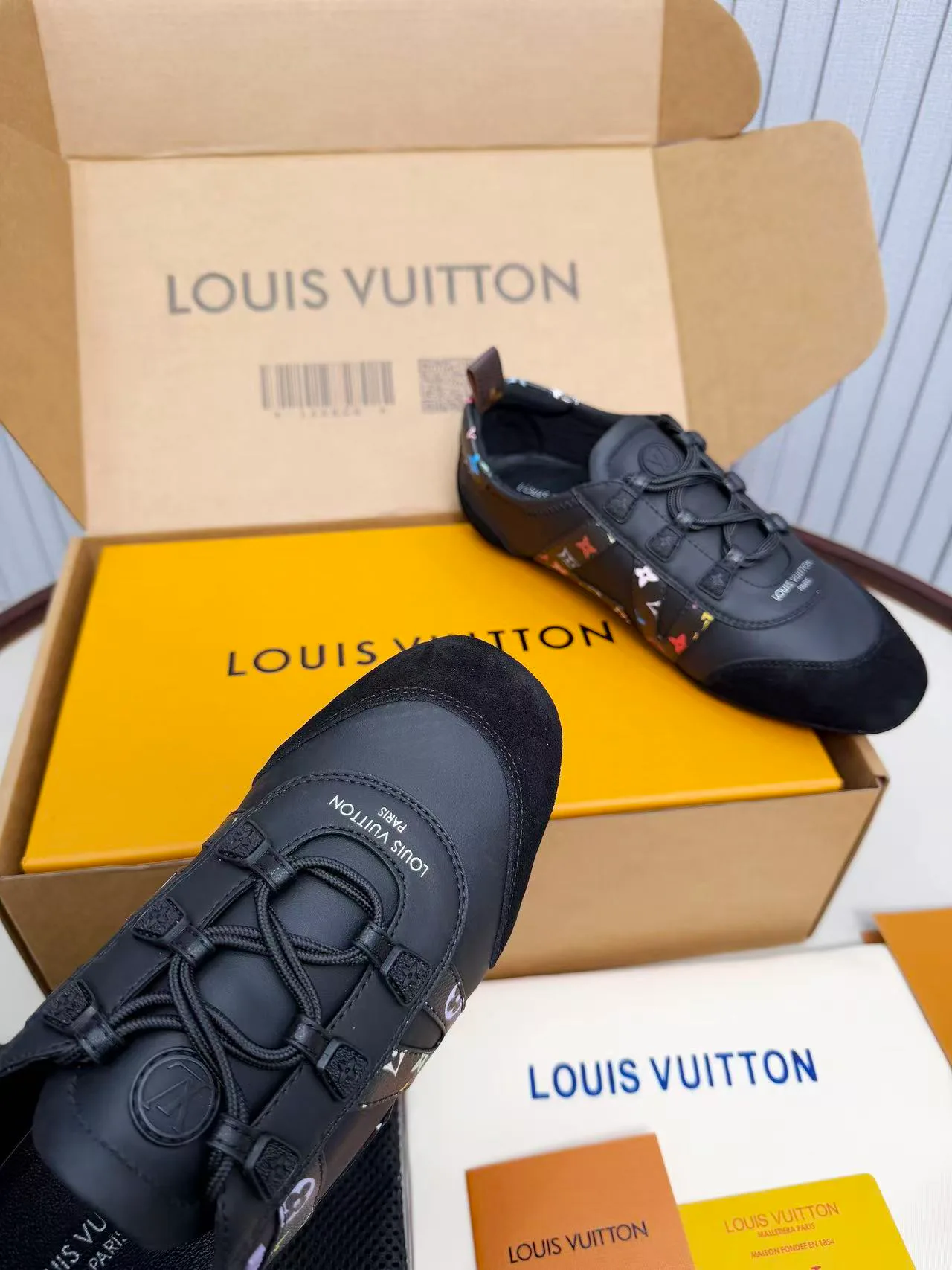 Кроссовки Женские Louis Vuitton 11250657