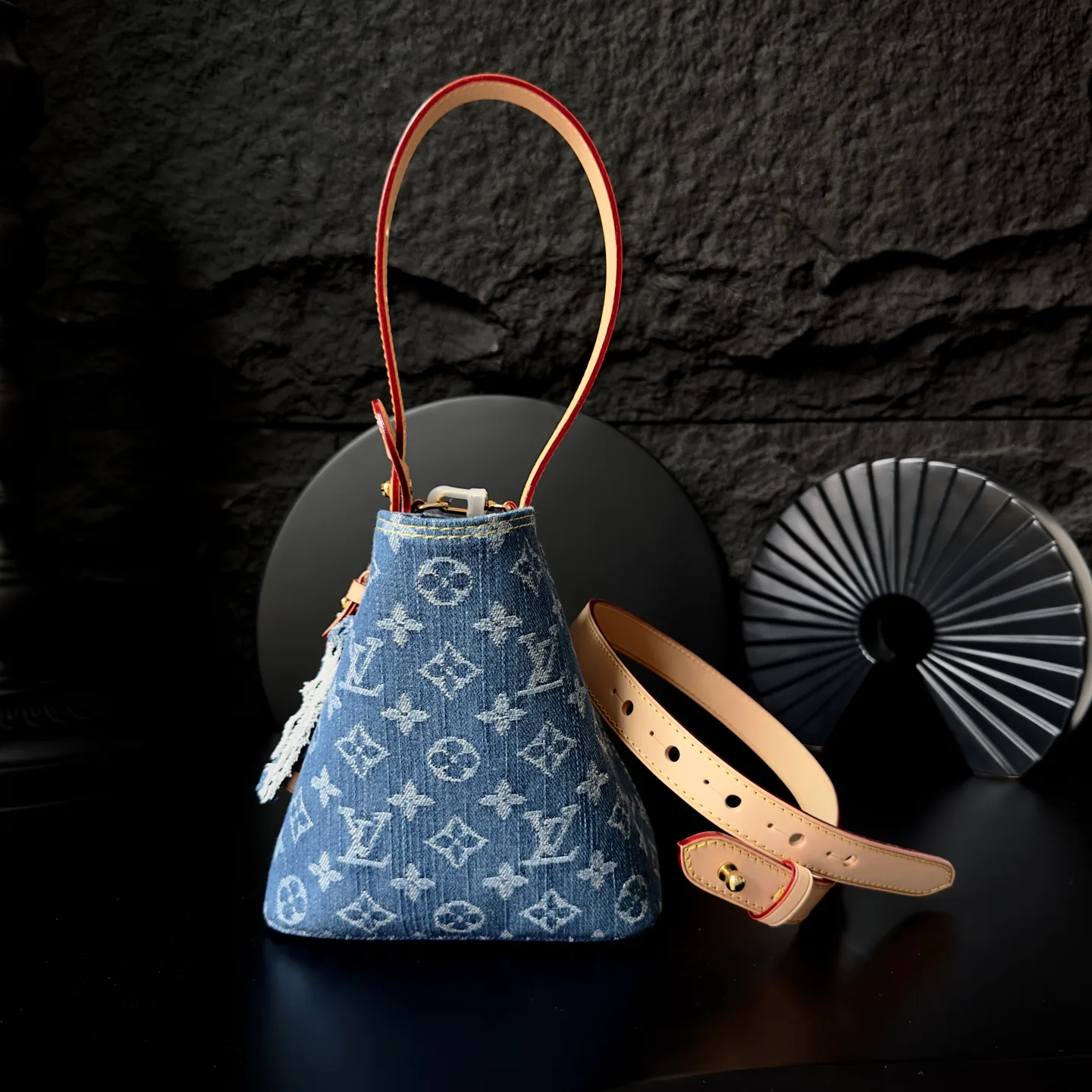 Классические Сумки Женские Louis Vuitton 17498631