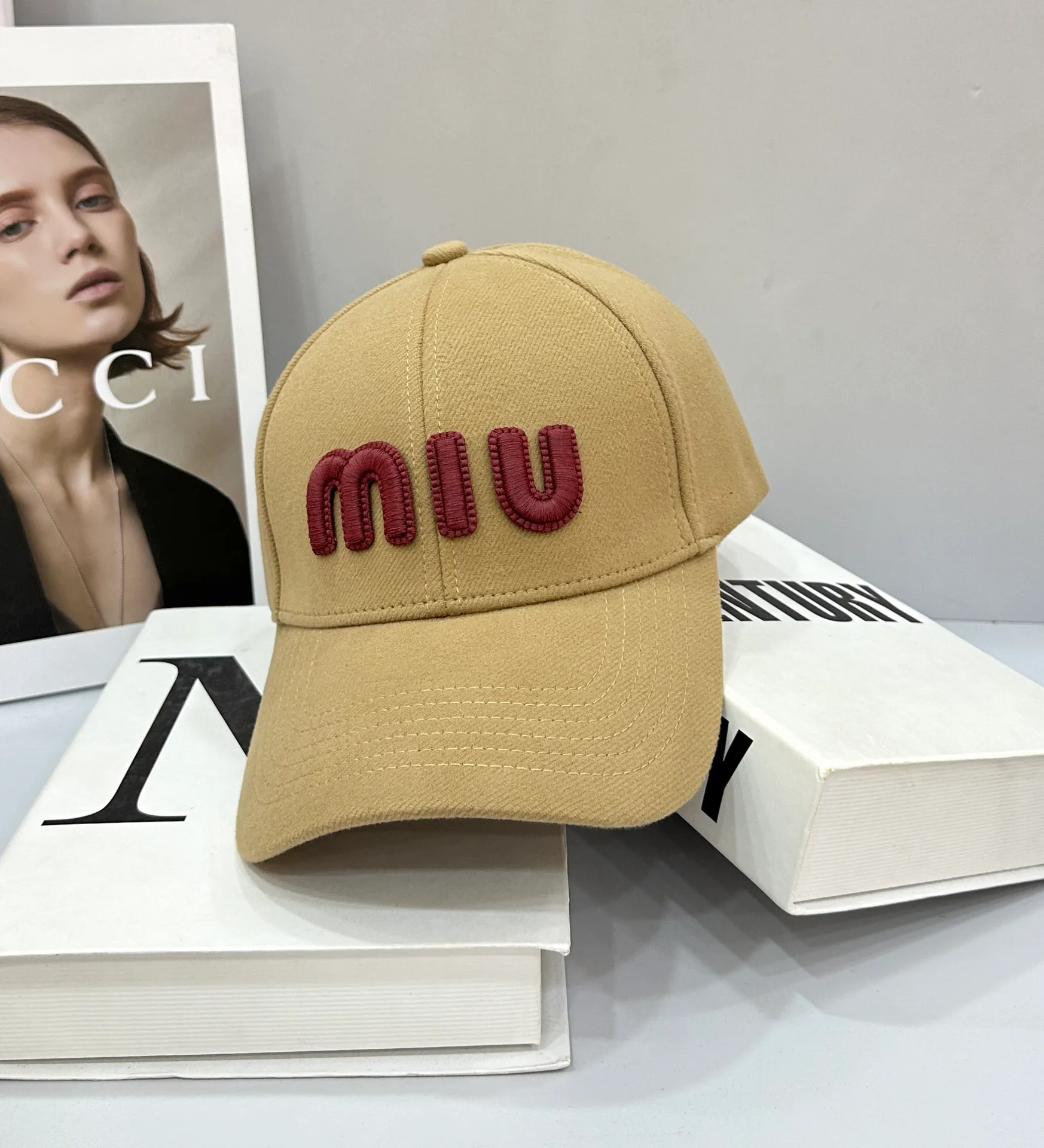 Головные Уборы Miu Miu 11529