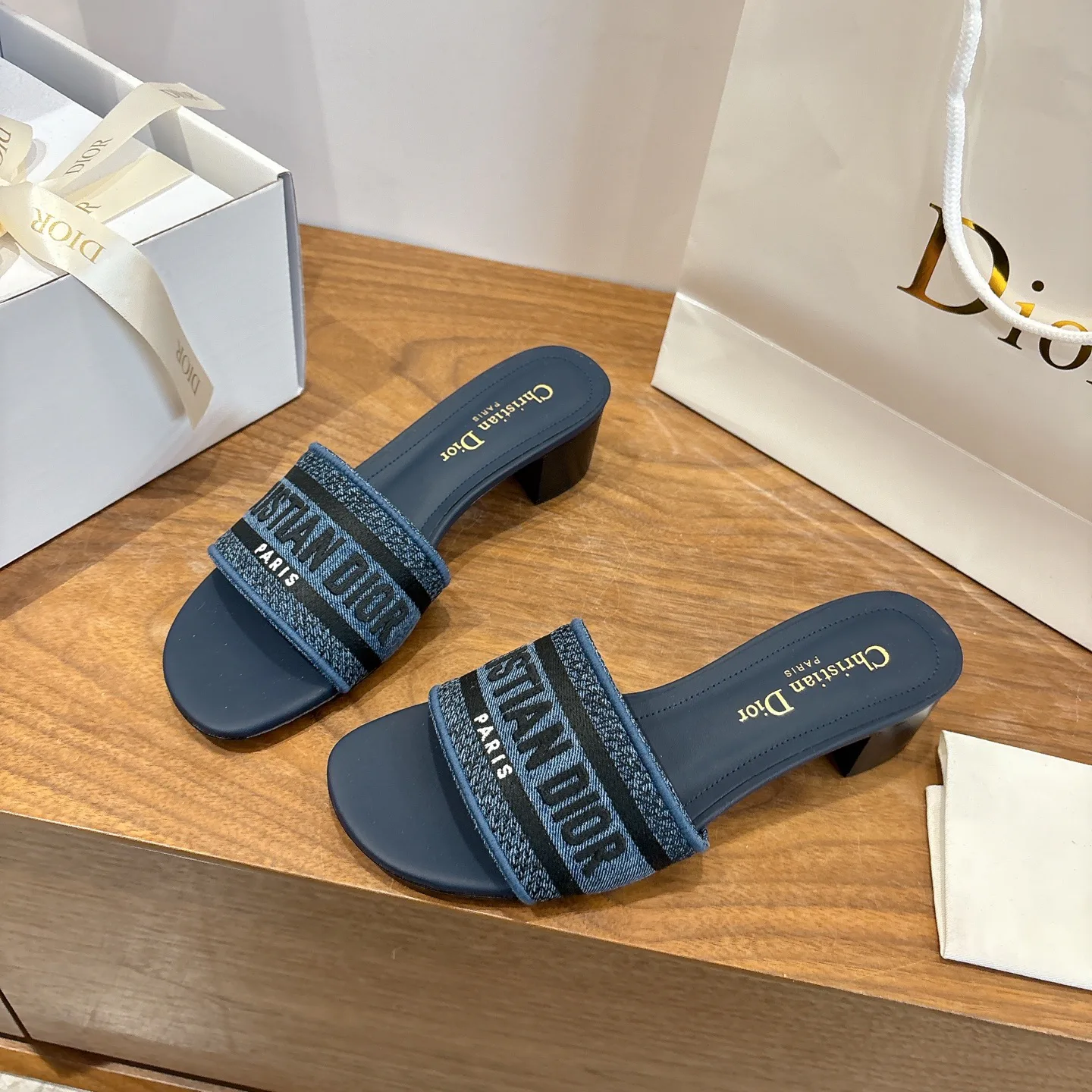 Босоножки Женские Christian Dior 1137307