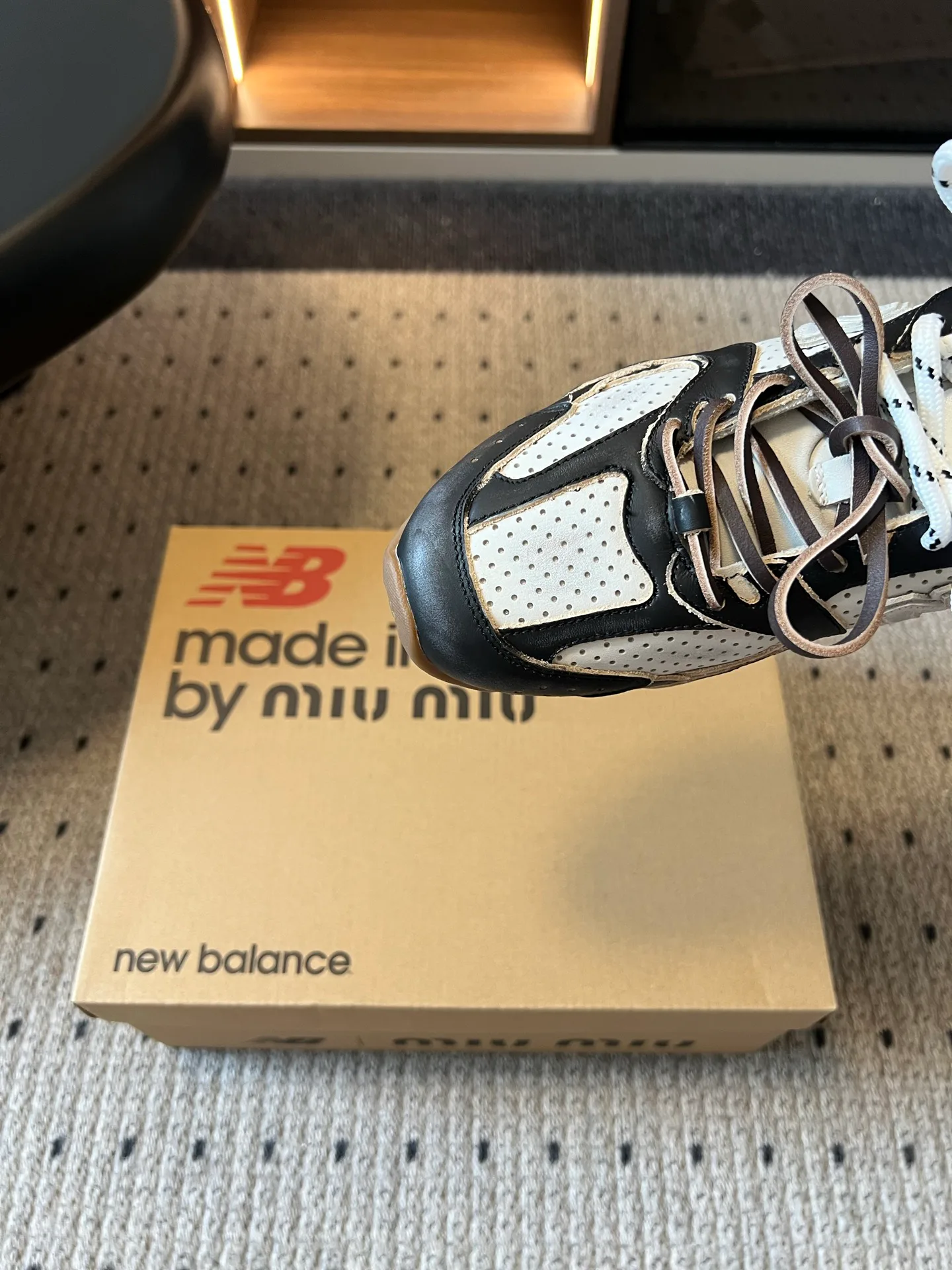 Кроссовки Женские Miu Miu 18139643