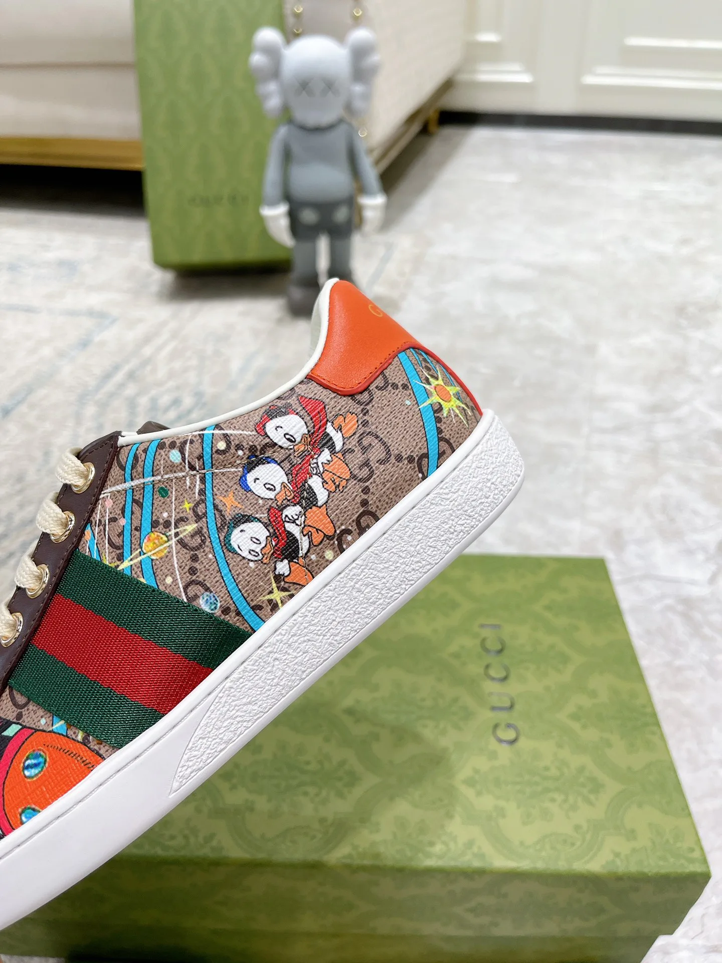 Кроссовки Женские Gucci 17620445