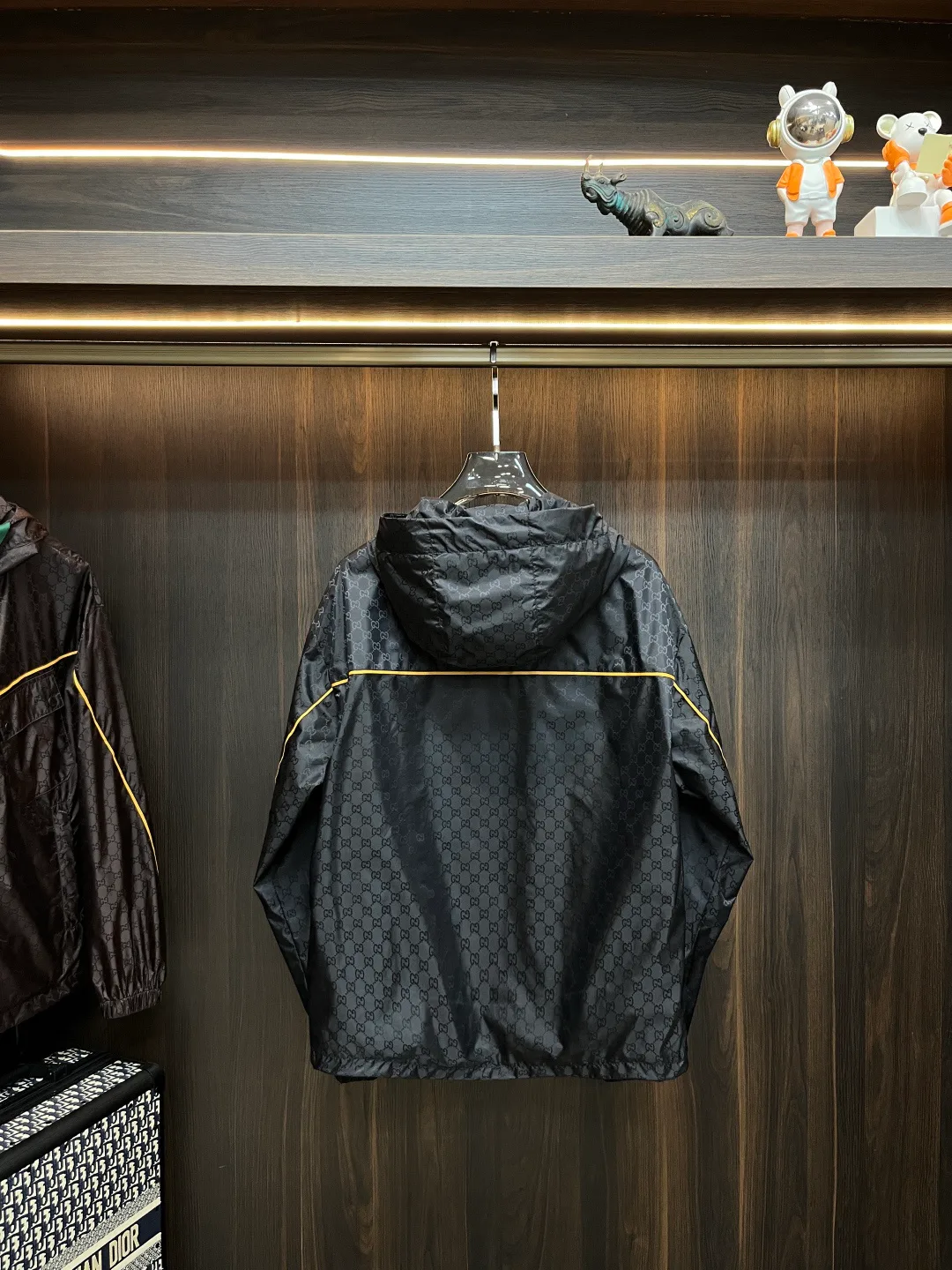 Куртки И Пуховики Женские Gucci 18416719