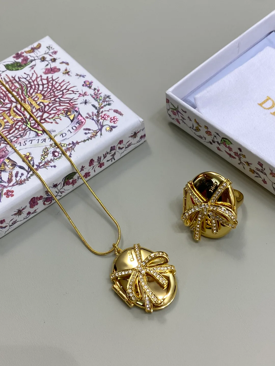 Бижутерия Christian Dior 18656352