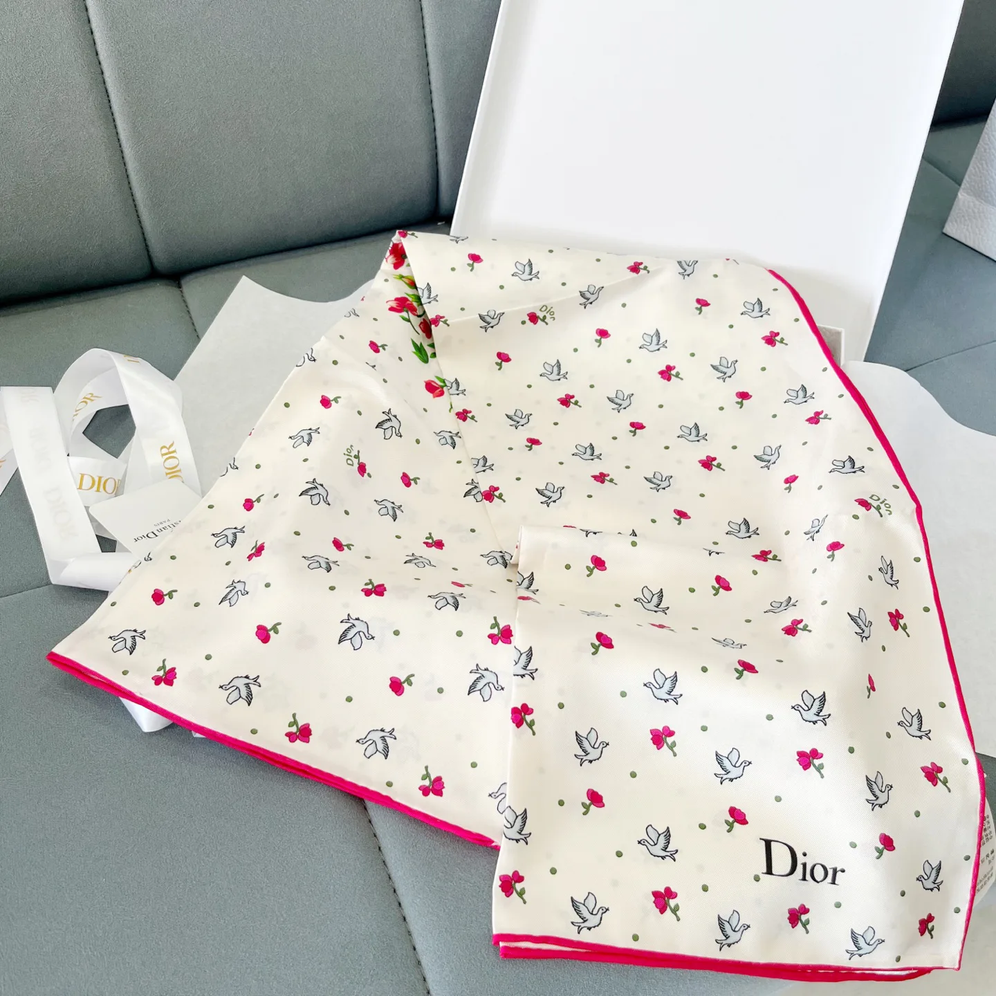 Платки Christian Dior 13560888