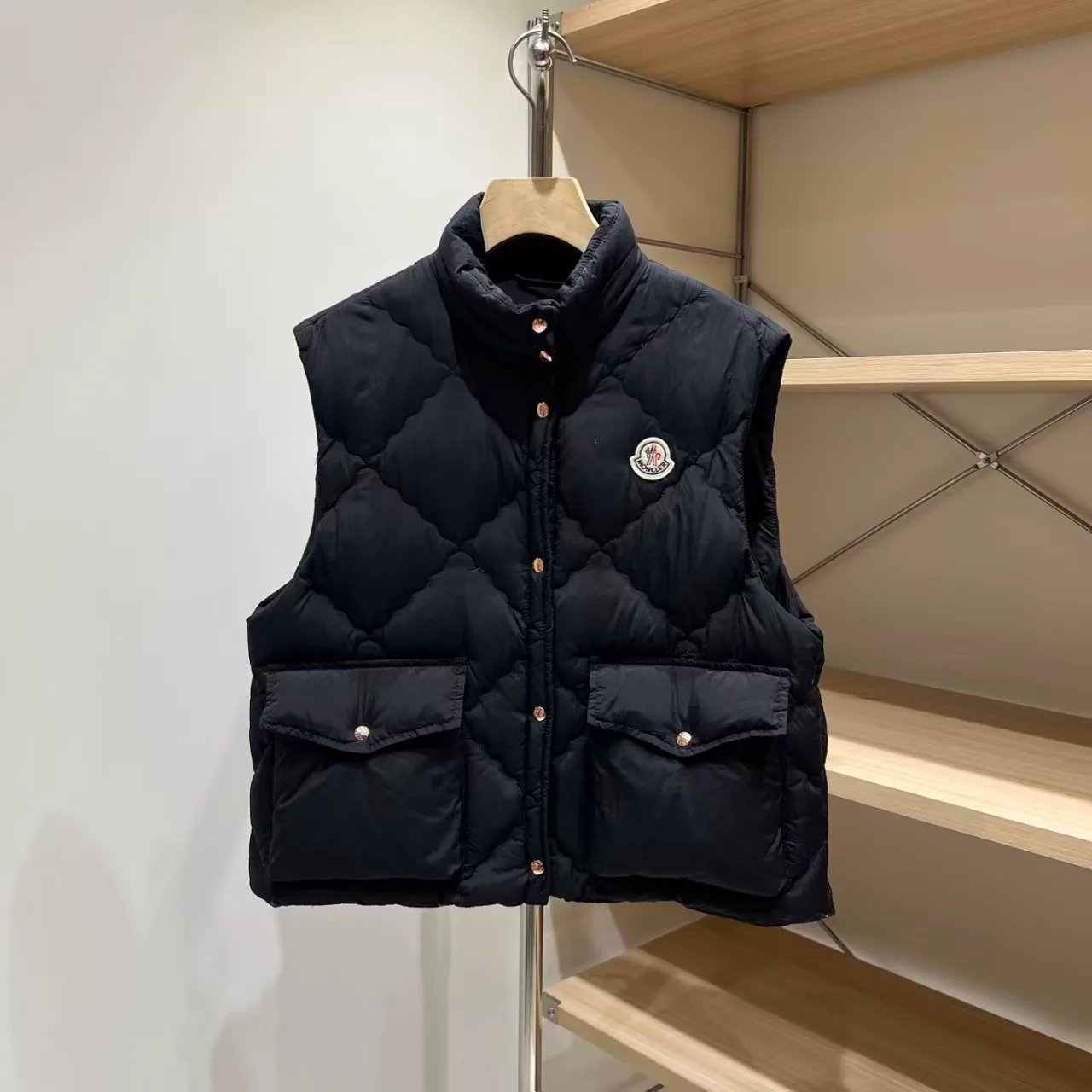 Жилеты Женские Moncler 18131409