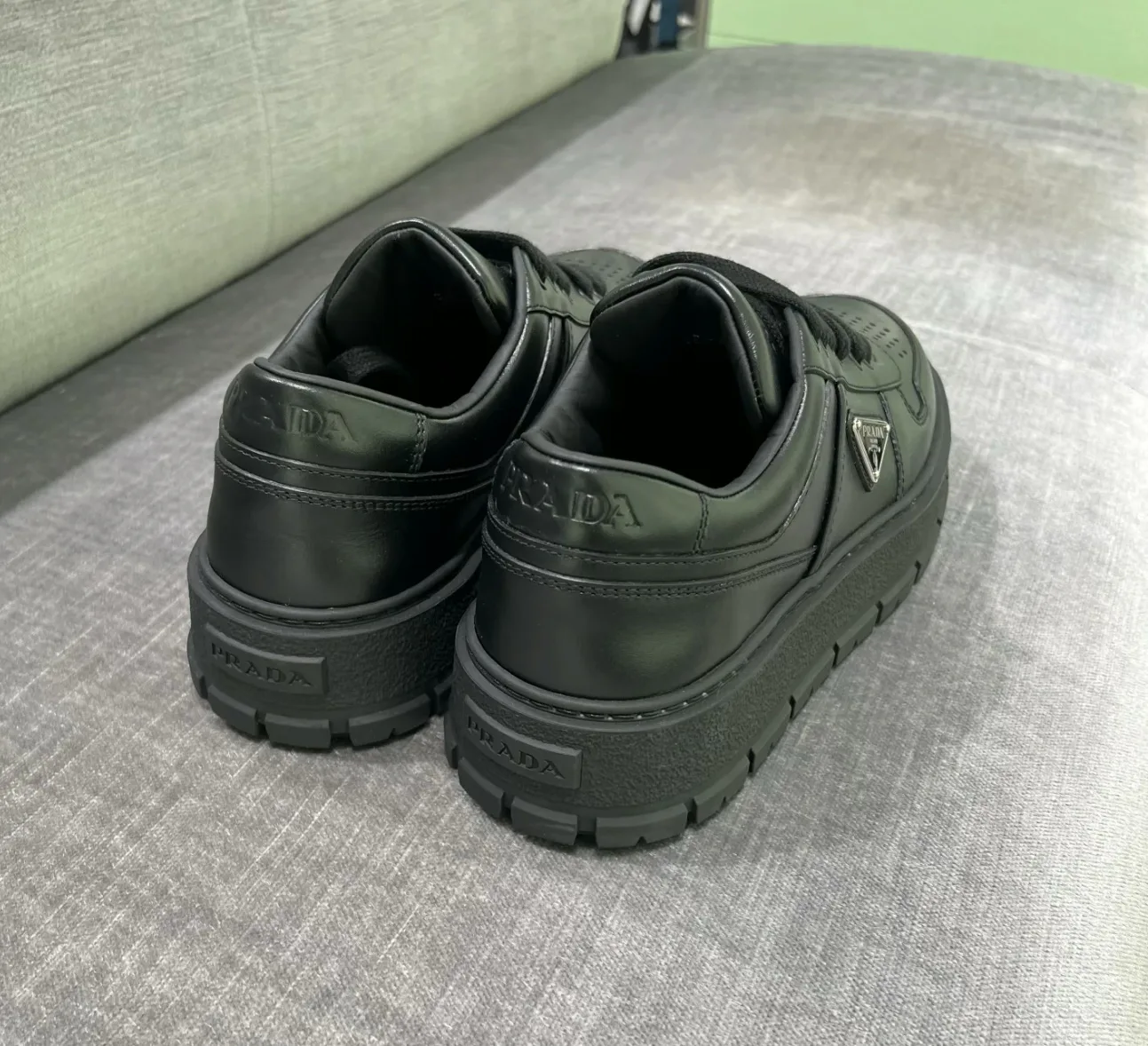 Кроссовки Мужские Prada 8168