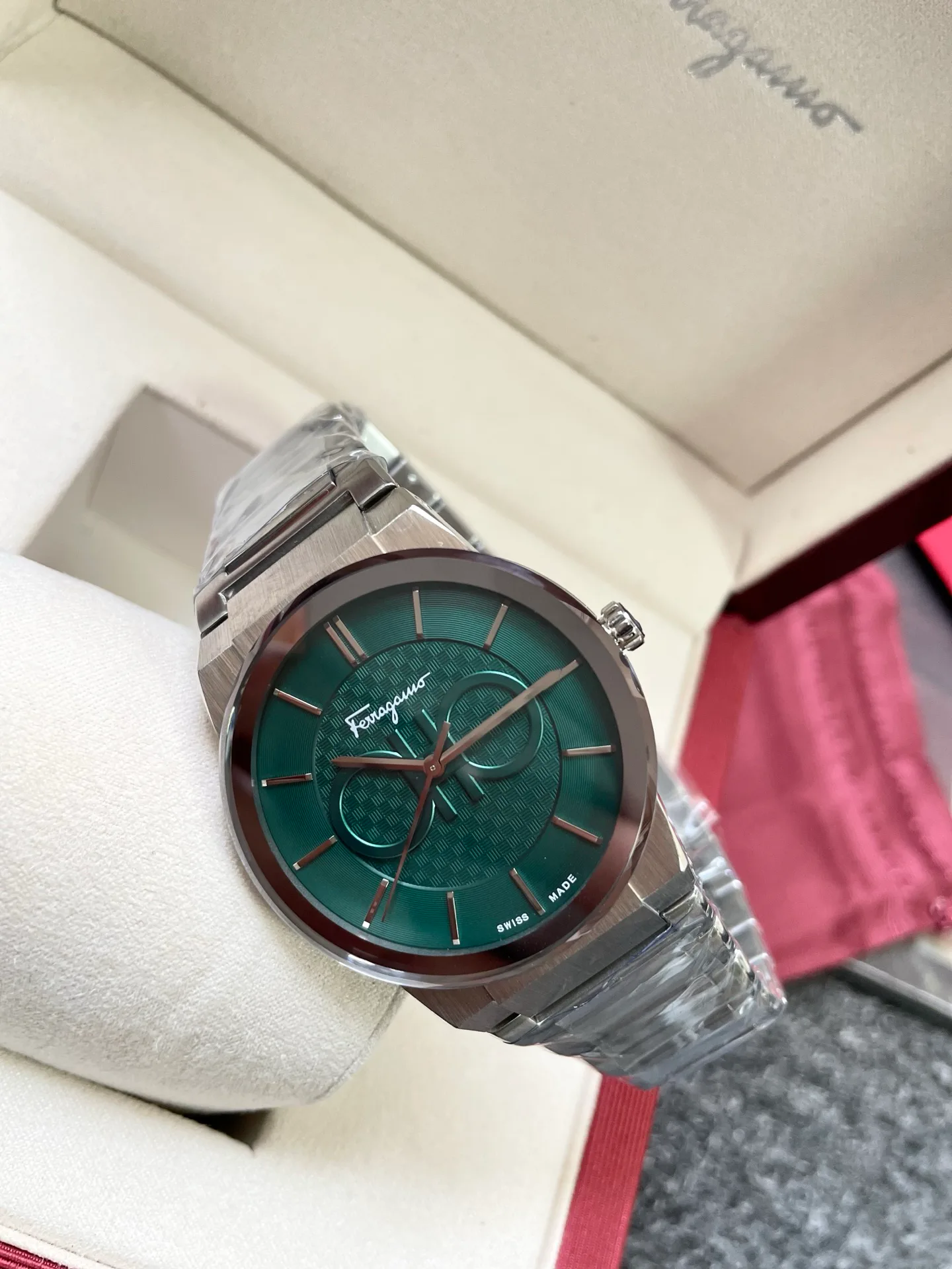 Часы Женские Salvatore Ferragamo 514126
