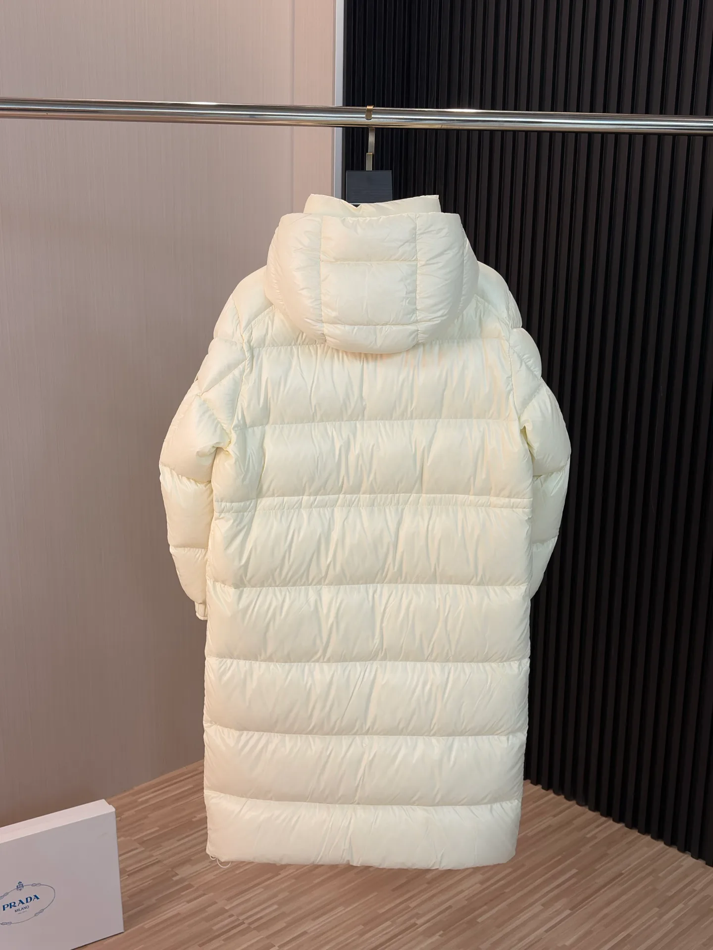 Куртки И Пуховики Женские Moncler 18491621