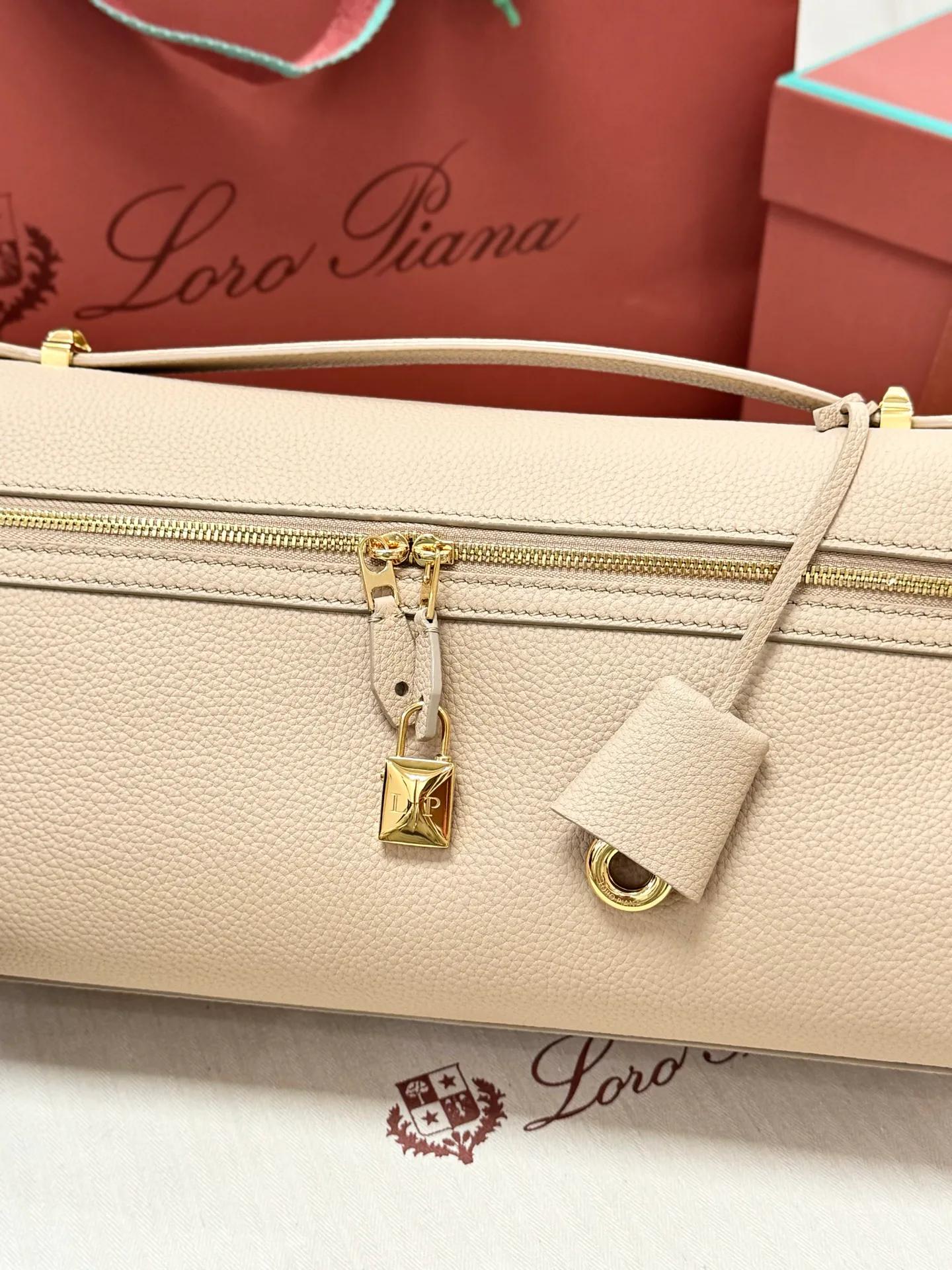 Классические Сумки Женские Loro Piana 11472664