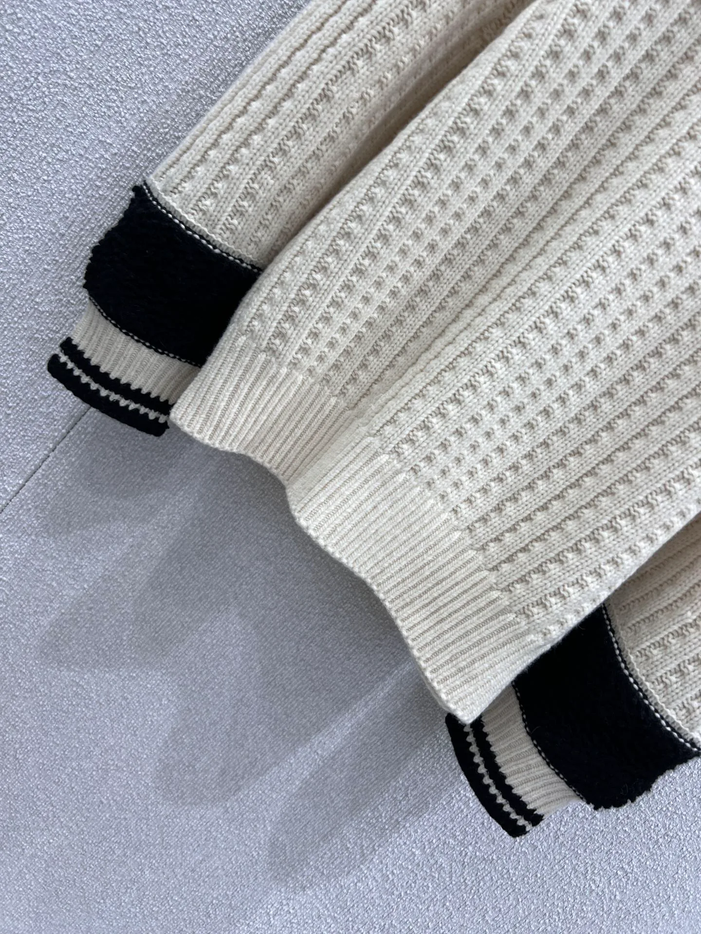 Джемперы И Свитеры Женские Chanel 1392597