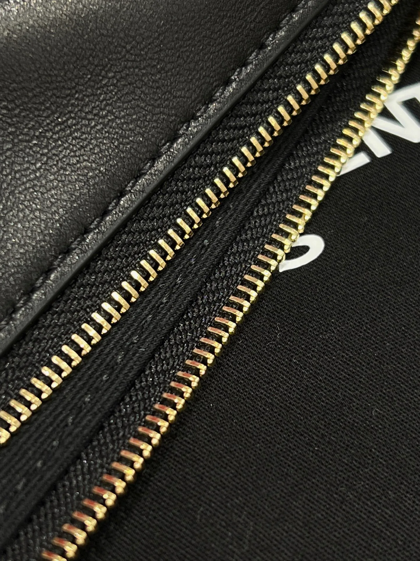 Классические Сумки Женские Saint Laurent 3905506