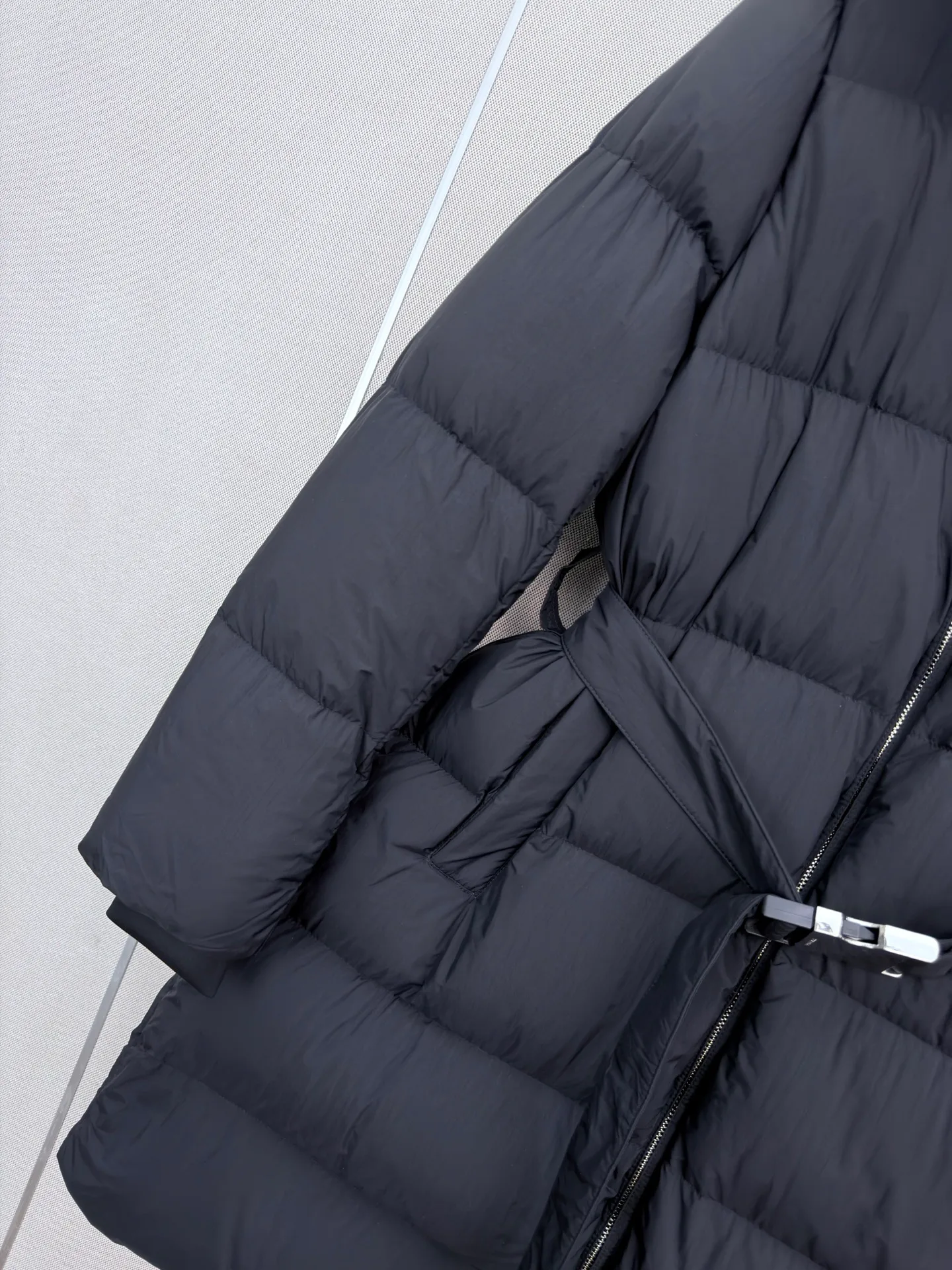 Куртки И Пуховики Женские Prada 18108679