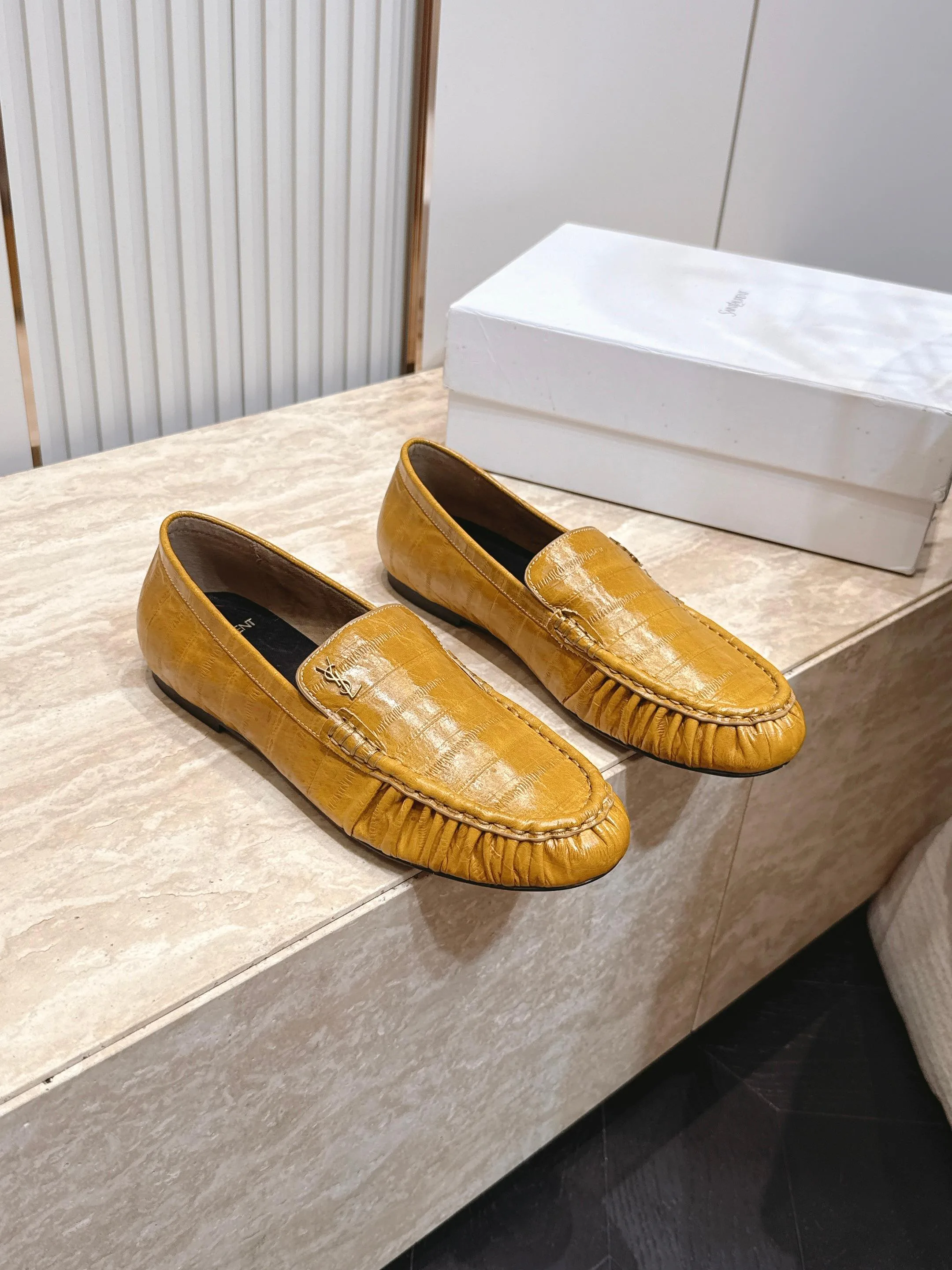 Лоферы И Мокасины Женские Saint Laurent 17701328