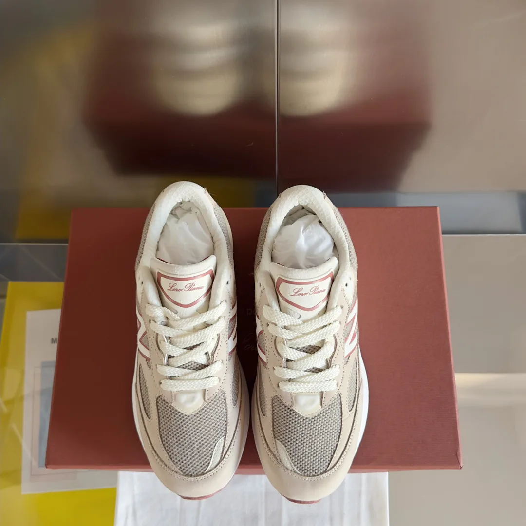 Кроссовки Женские Loro Piana 23021