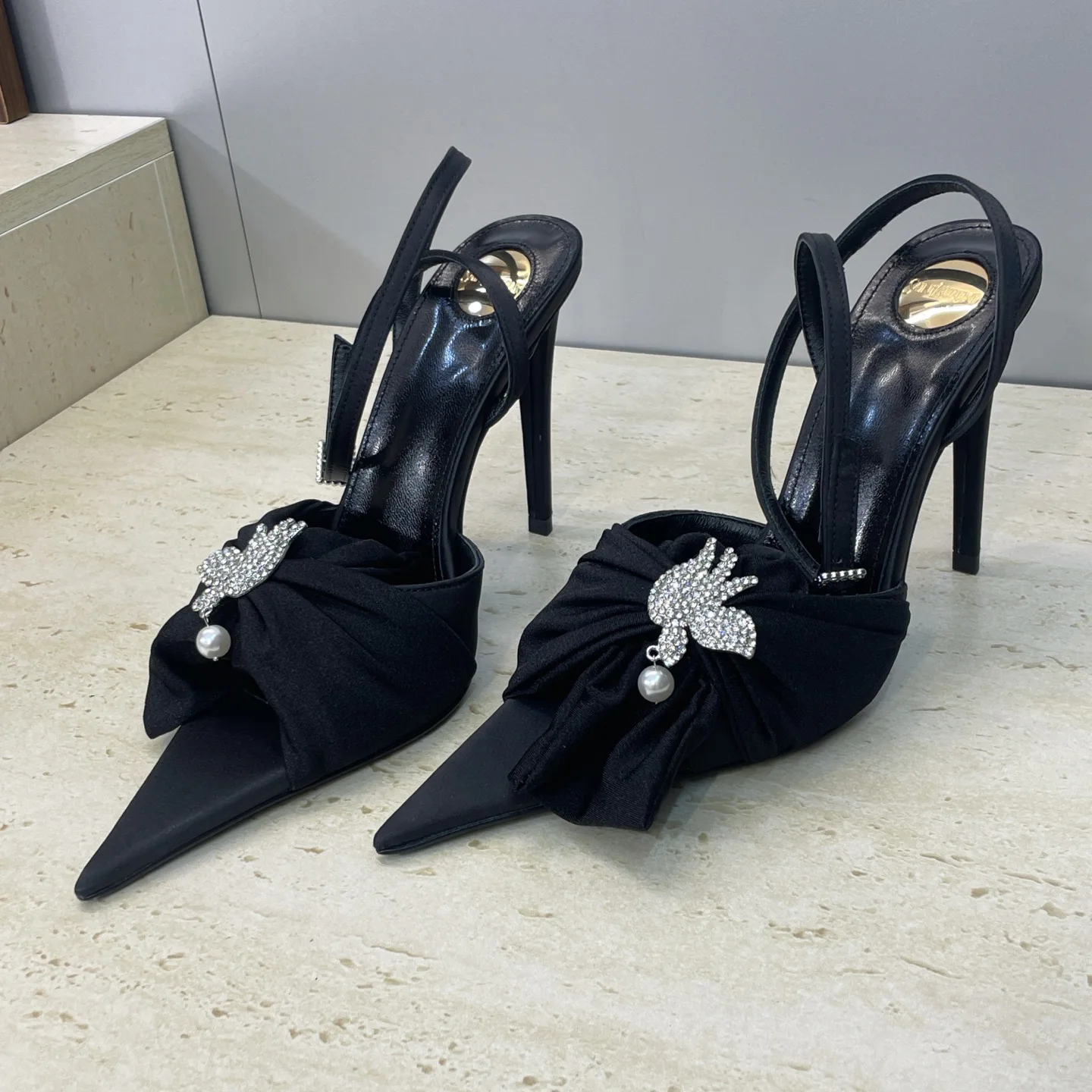 Босоножки Женские Saint Laurent 3009074