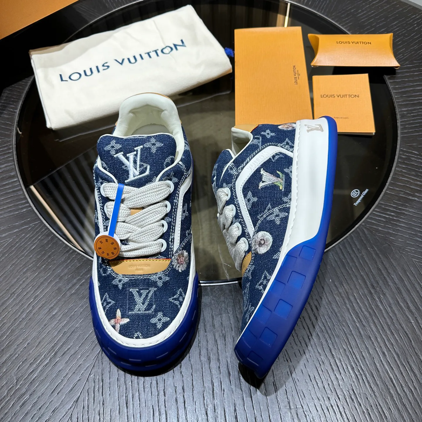 Кроссовки Мужские Louis Vuitton 18191604