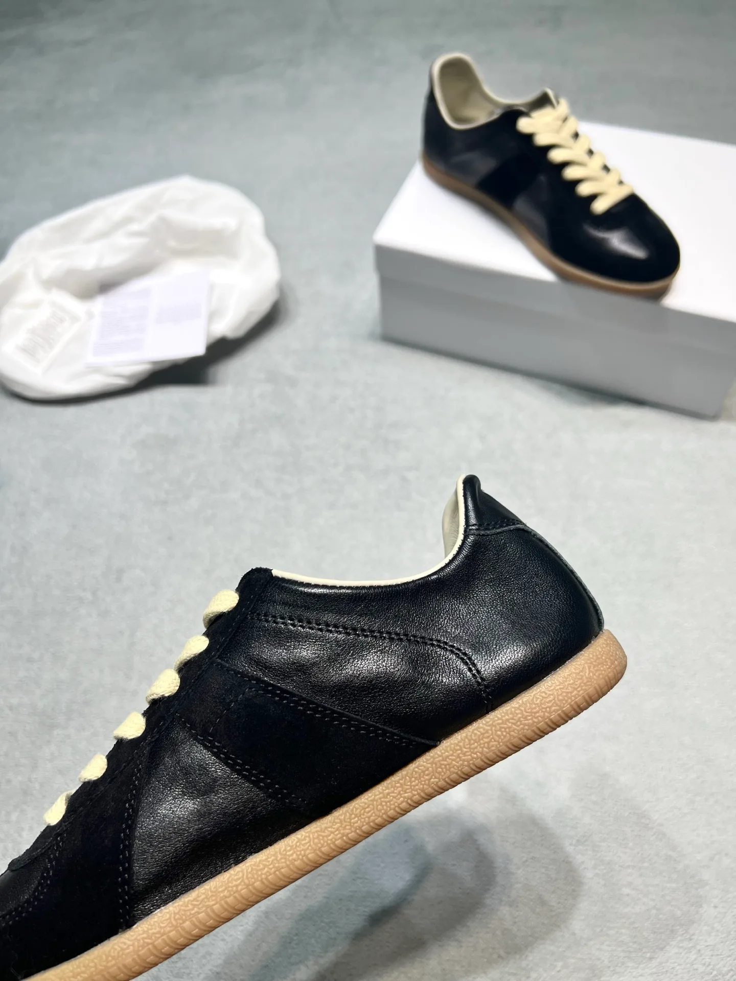 Кроссовки Женские Maison Margiela 18366875