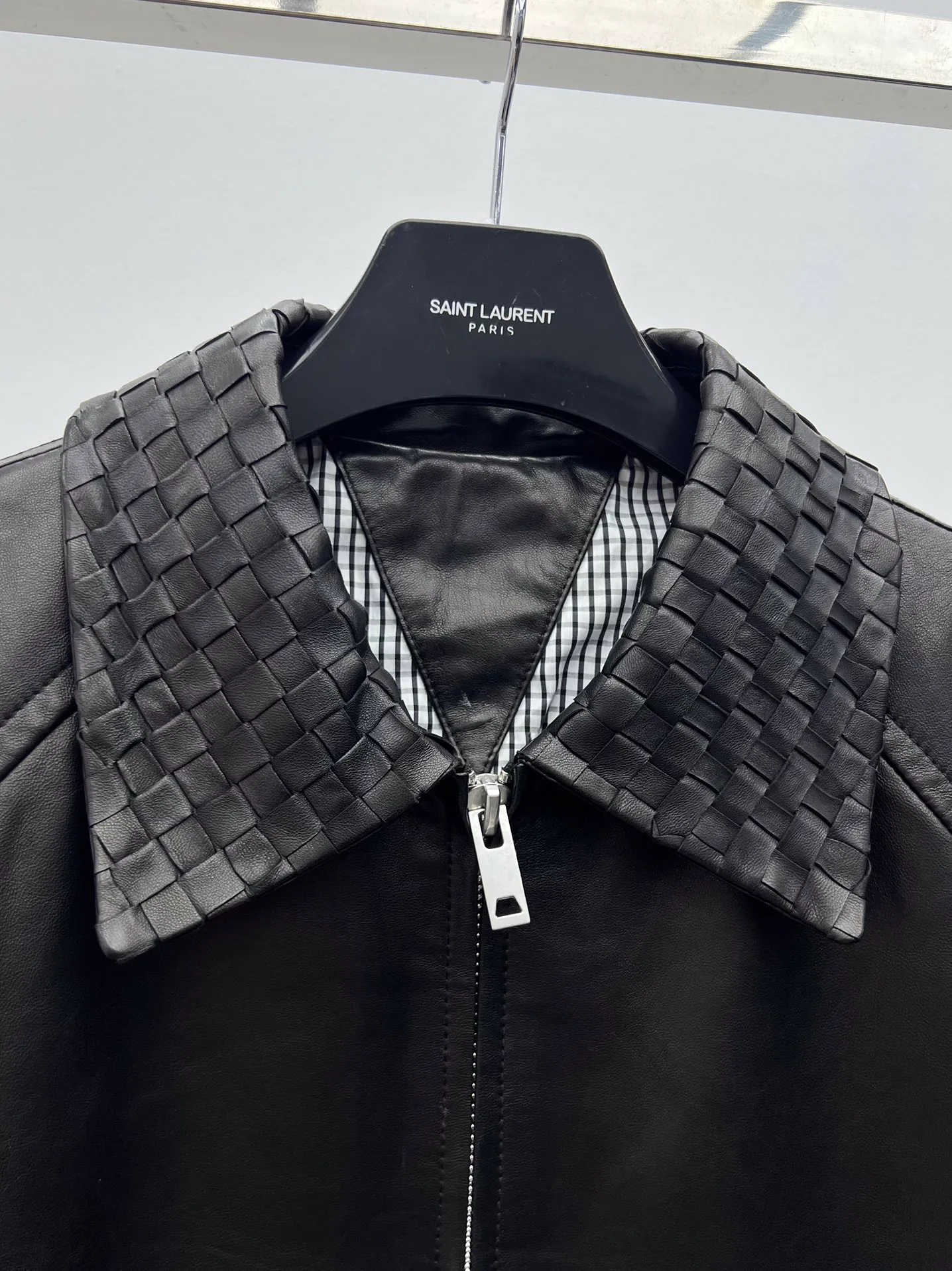 Кожаные Куртки И Дублёнки Женские Bottega Veneta 17719120