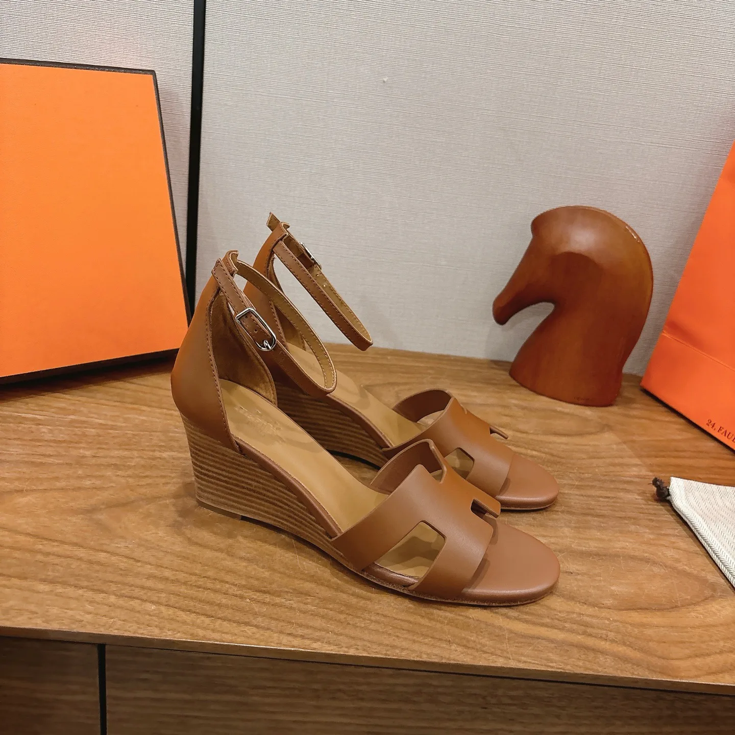 Босоножки Женские Hermes 11269399