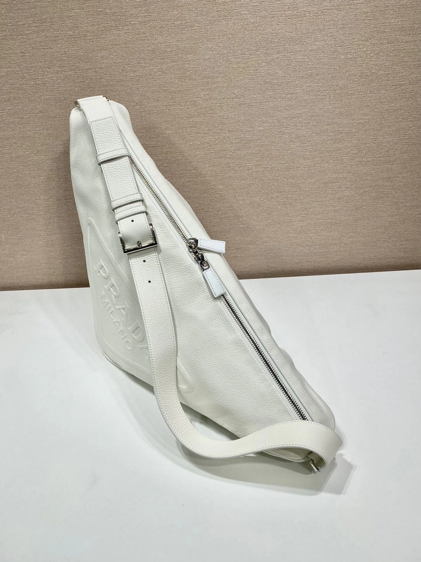 Сумки На Ремне Женские Prada 11409620