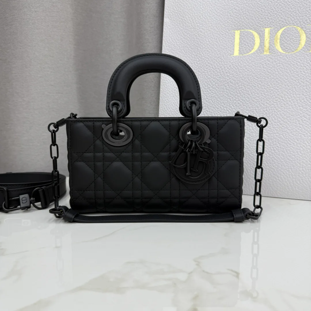 Классические Сумки Женские Christian Dior 11905736