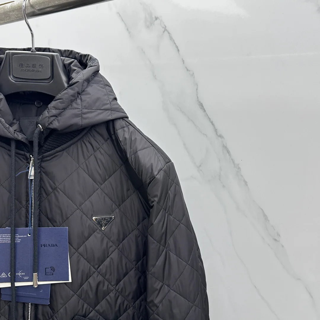 Куртки И Пуховики Мужские Prada 18246799