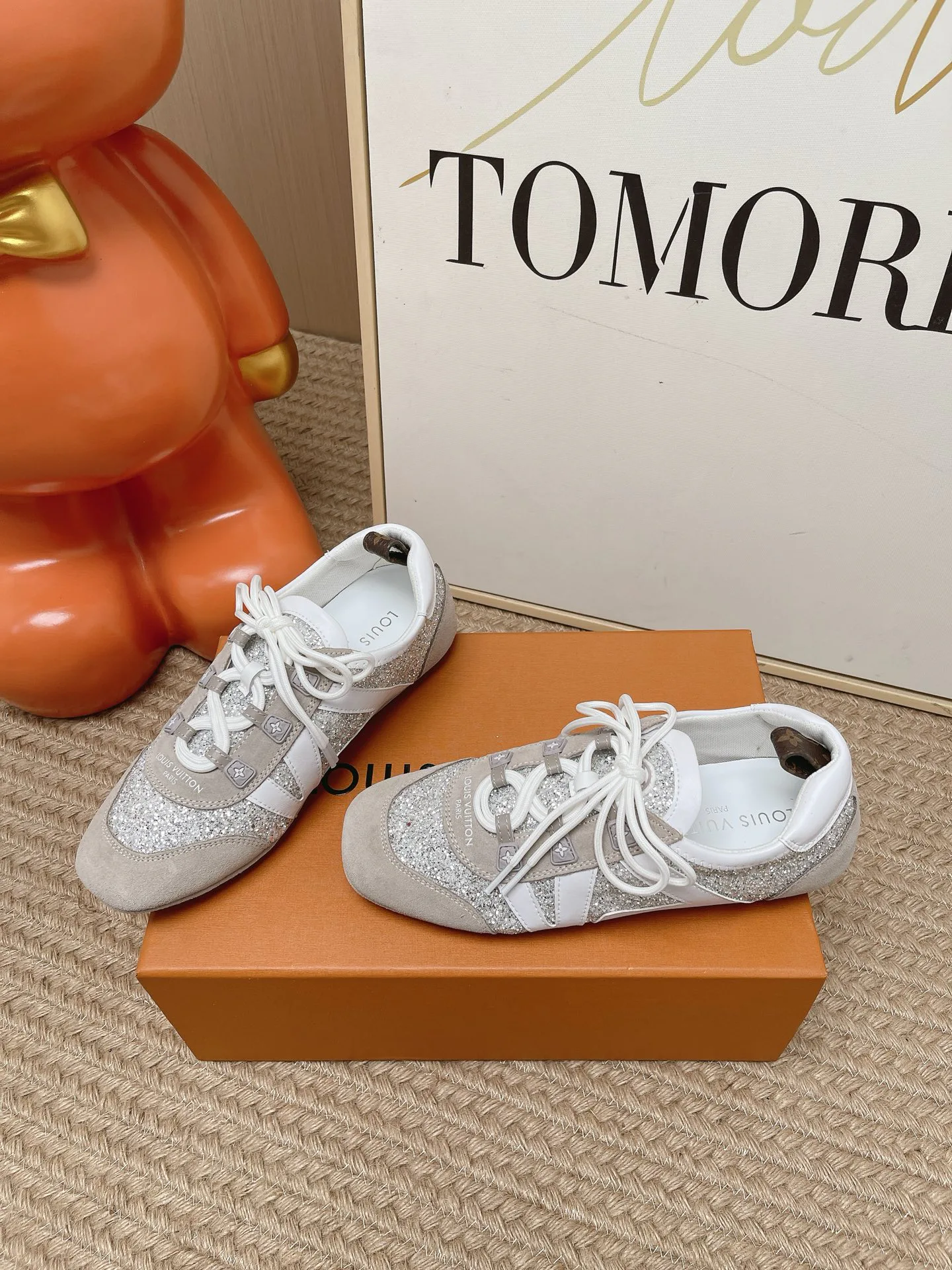 Кроссовки Женские Louis Vuitton 17571642