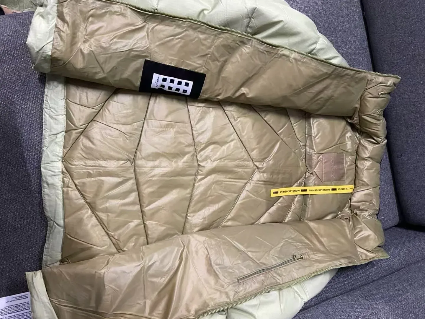 Куртки Мужские Moncler 3529