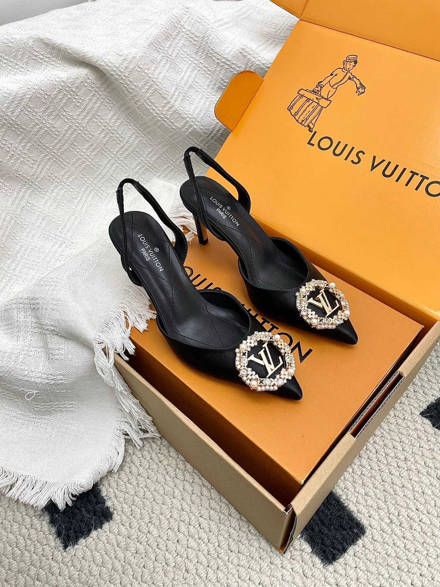 Туфли Женские Louis Vuitton 11194373
