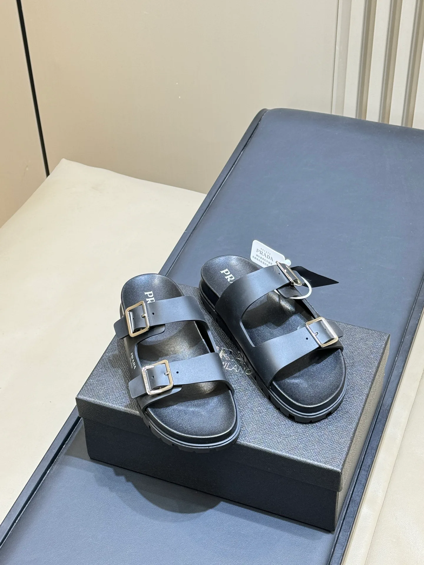 Сандалии Женские Prada 11258576