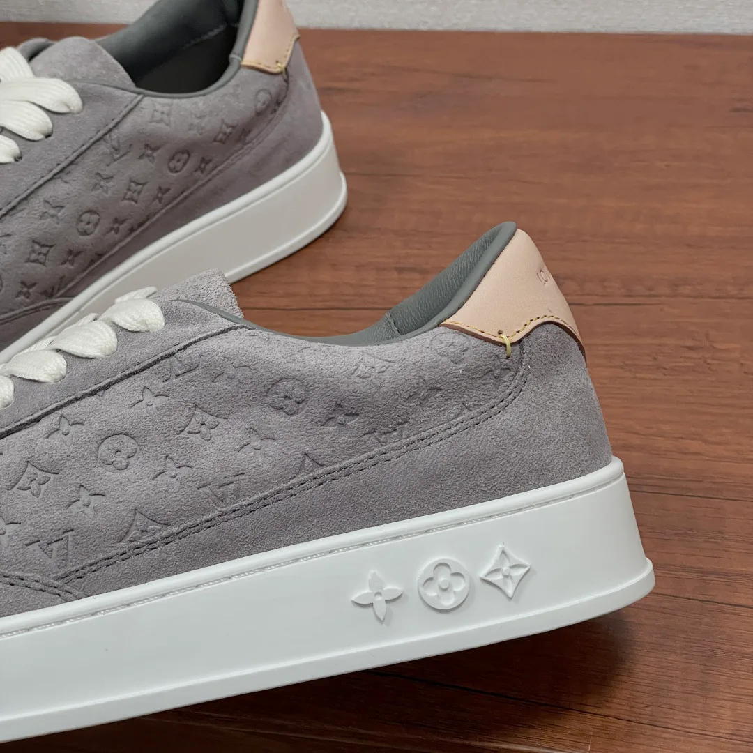 Кроссовки Мужские Louis Vuitton 17542454