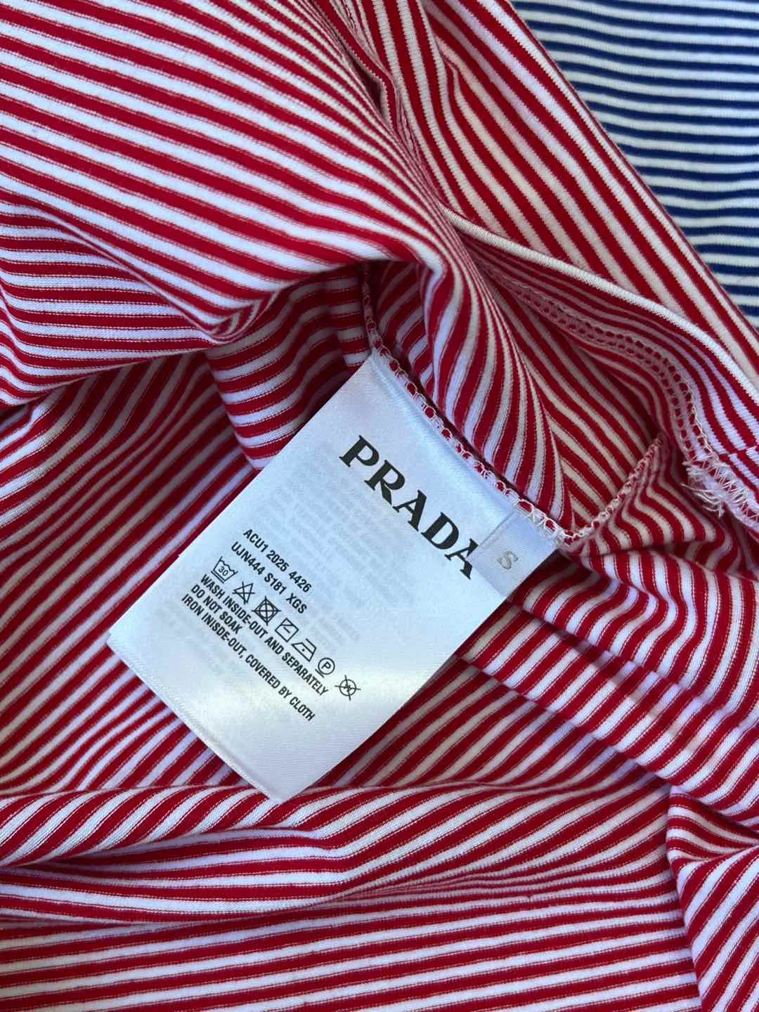 Футболки Женские Prada 11477328