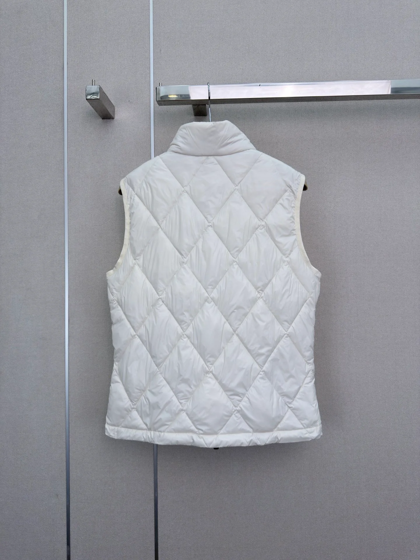 Жилеты Женские Burberry 18839029