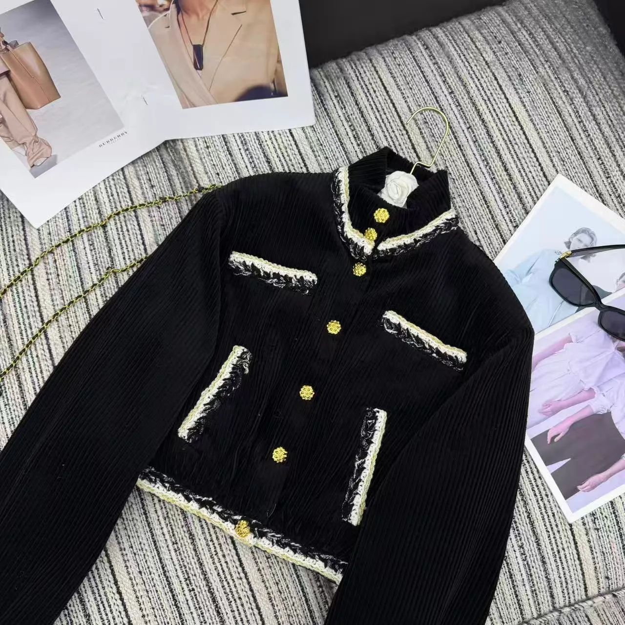 Куртки И Пуховики Женские Chanel 229393