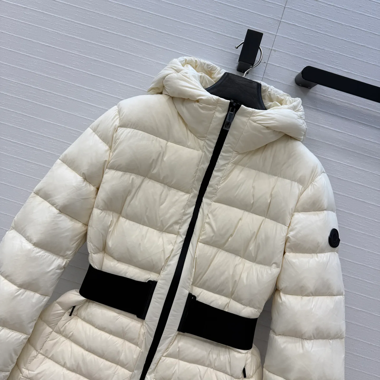 Куртки И Пуховики Женские Moncler 18279084