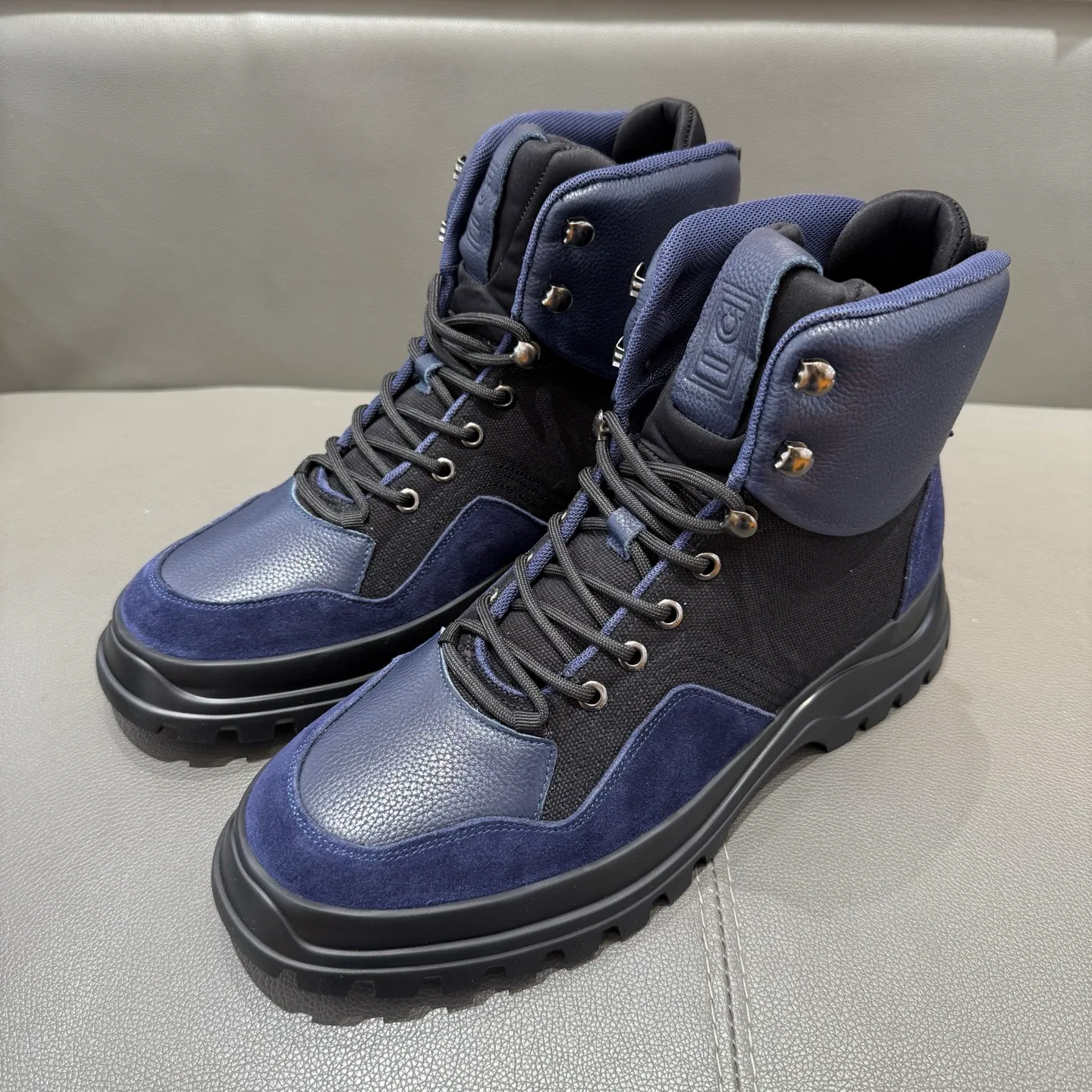 Кроссовки Мужские Salvatore Ferragamo 840392